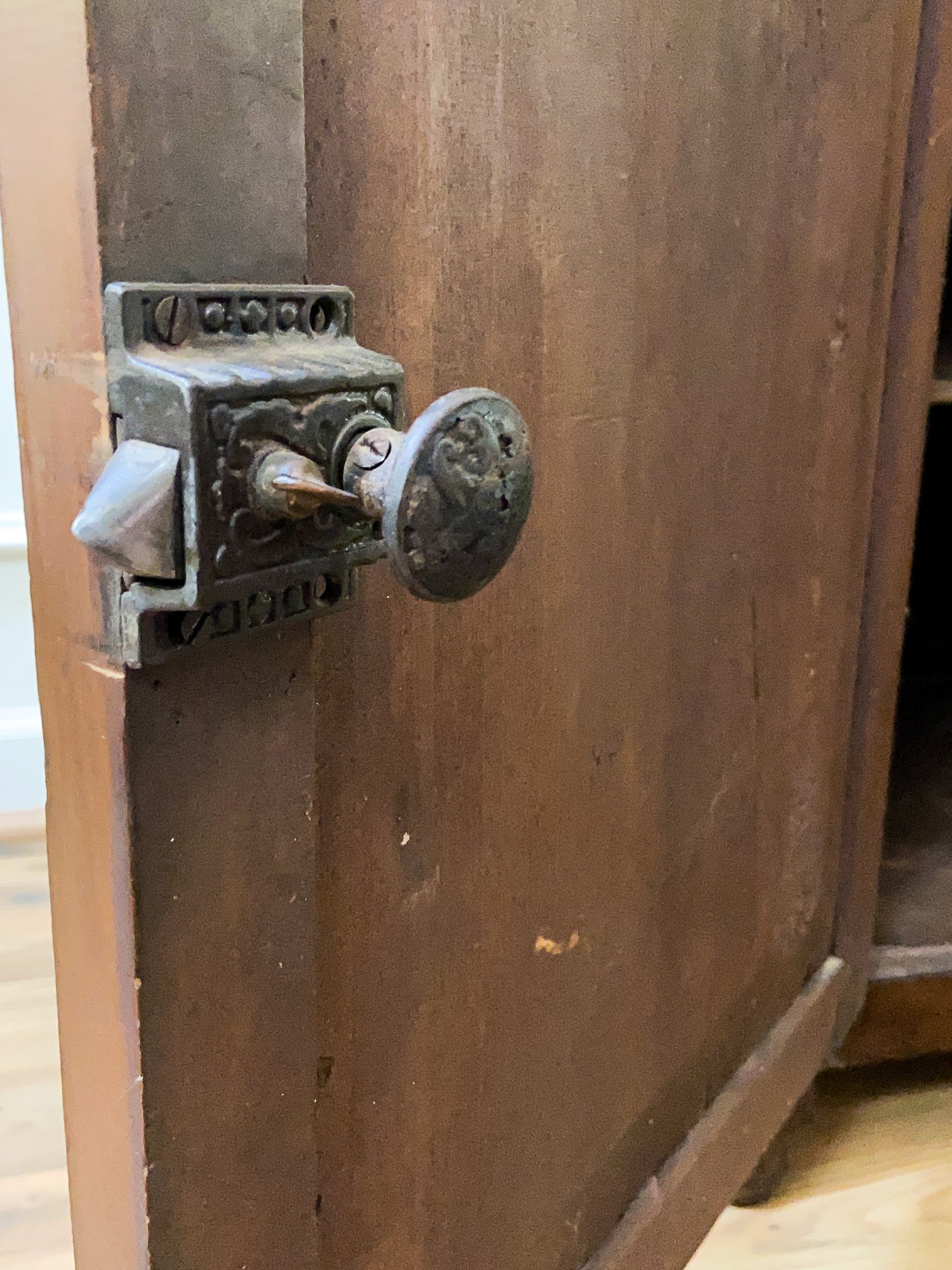 19th Century American Mirror-Back Display Sideboard