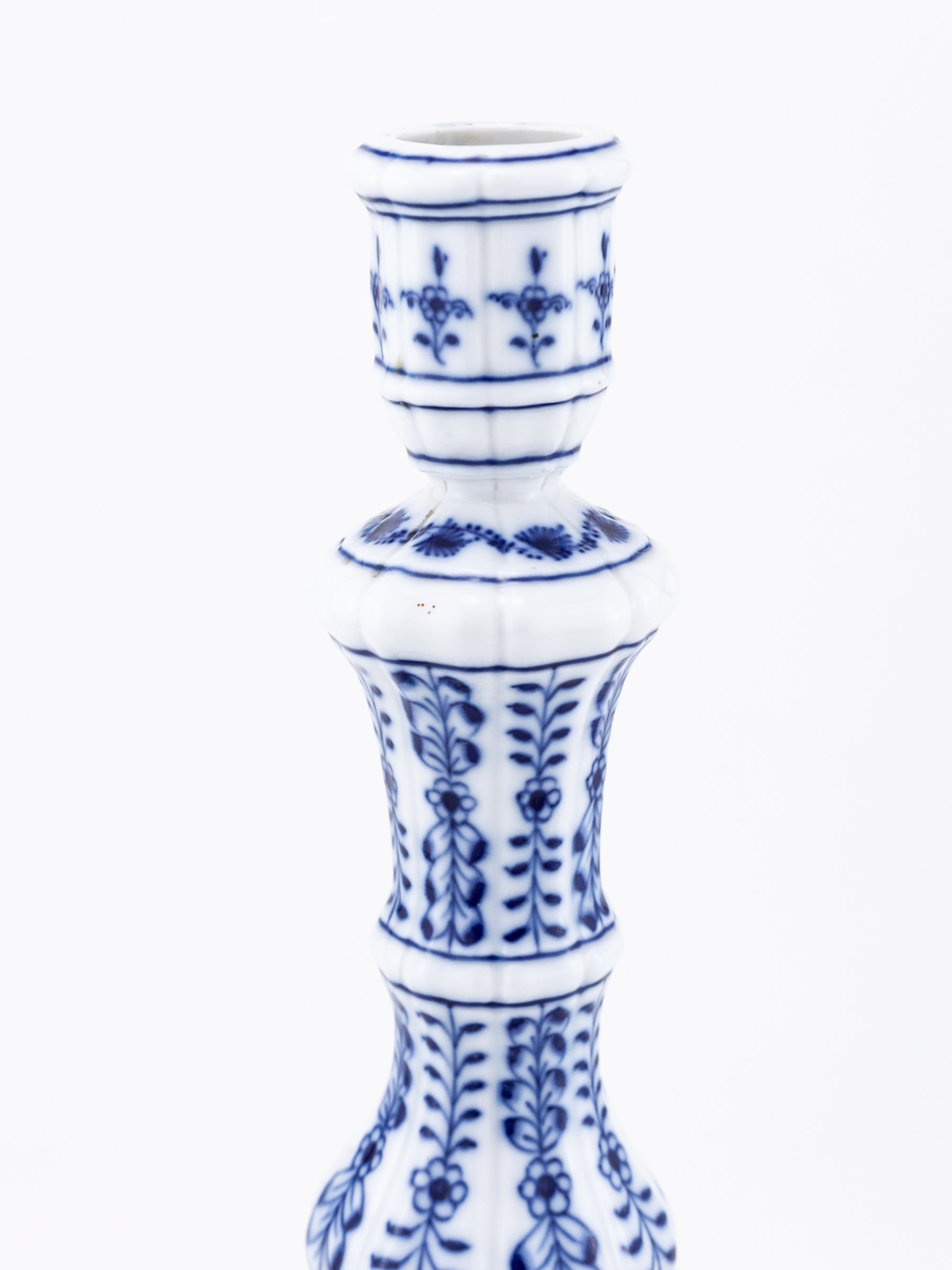 Antique 19th century Meissen Porcelain Blue Onion Pattern Blue and white Candlestick,