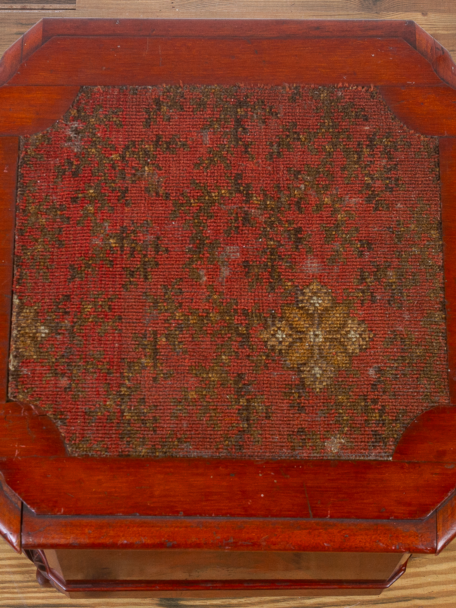 Early 19th Century Georgian Flame Mahogany Chamber Pot Commode