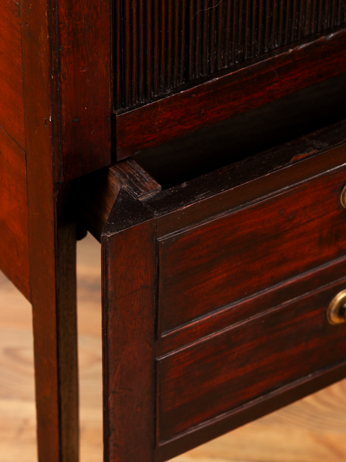 Late 18th Century George III Mahogany Tray Top Commode