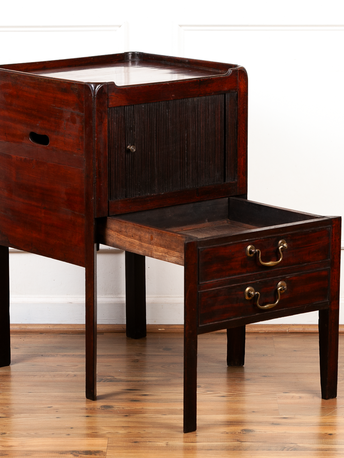 Late 18th Century George III Mahogany Tray Top Commode