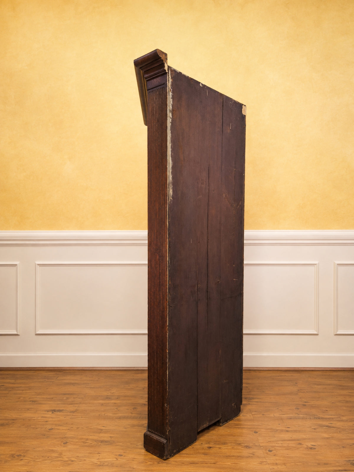 Antique English Georgian Oak Corner Cabinet Circa 1800 with Marquetry Inlay & Mahogany Crossbanding