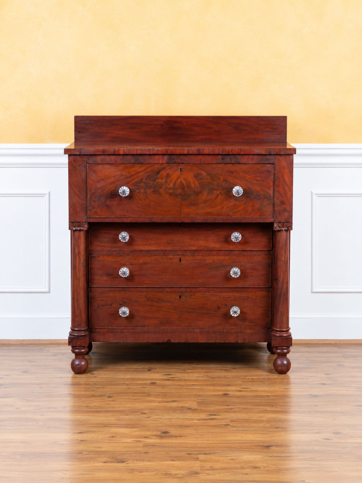Antique Early 19th Century American Empire Flame Mahogany Chest of Drawers Dresser.