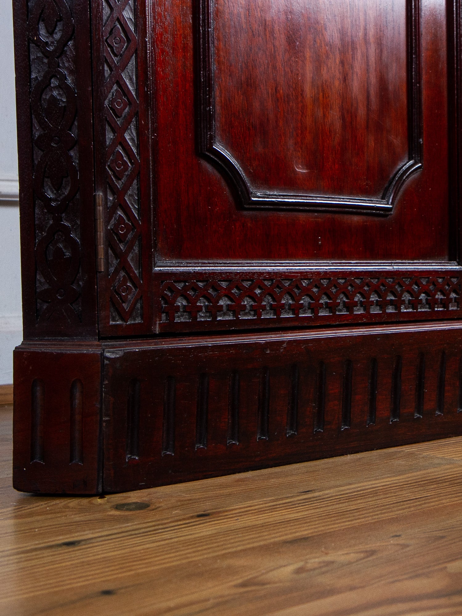 19th Century Chinese Chippendale Mahogany Corner China Cabinet