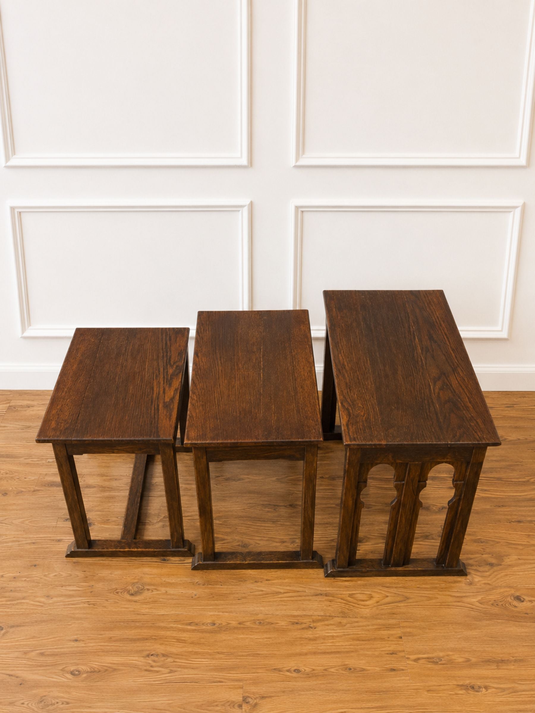 Early 20th Century English Oak Nesting Tables — Set of Three