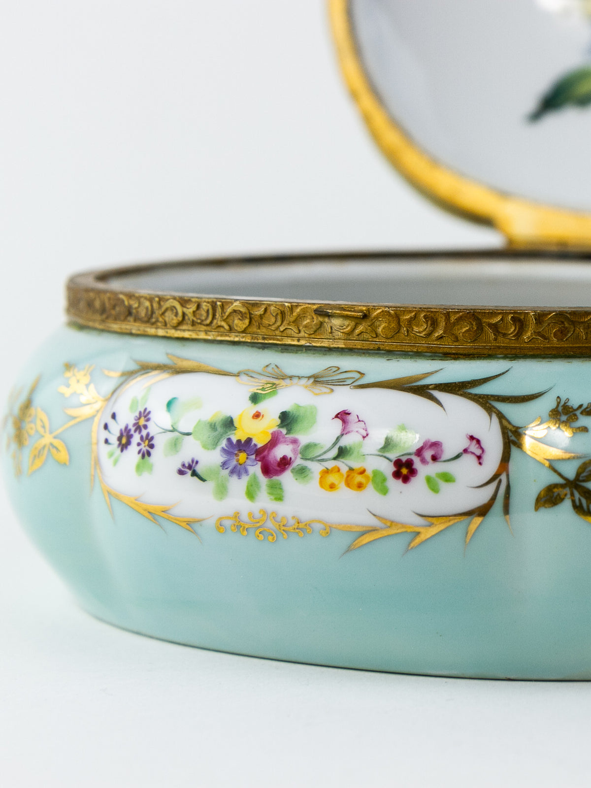 Antique German Hand-Painted Porcelain Cherub Powder Box