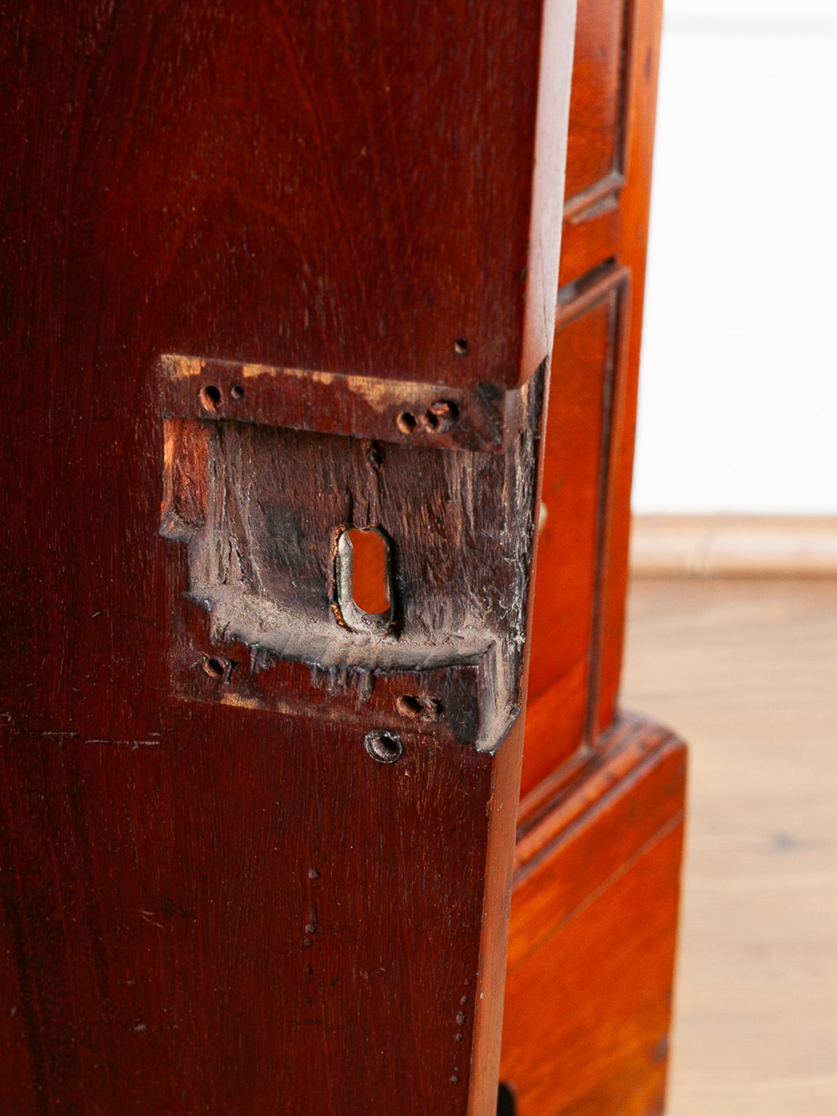 18th Century Georgian Mahogany Small Kneehole Desk