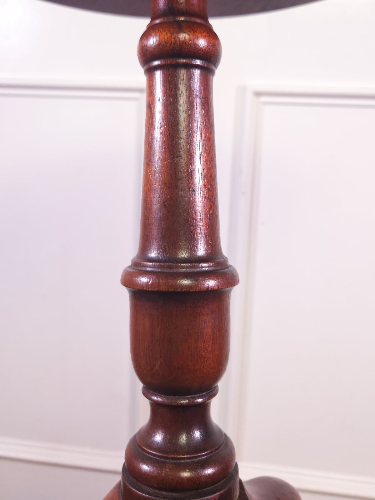Vintage Baker Furniture Mahogany Pedestal Side Table with Leather Inset Top & Gold Tooling