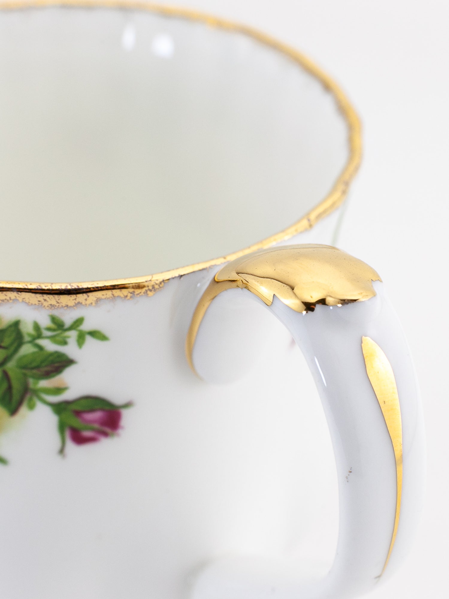 Royal Albert Country Rose Fine Bone China Mug