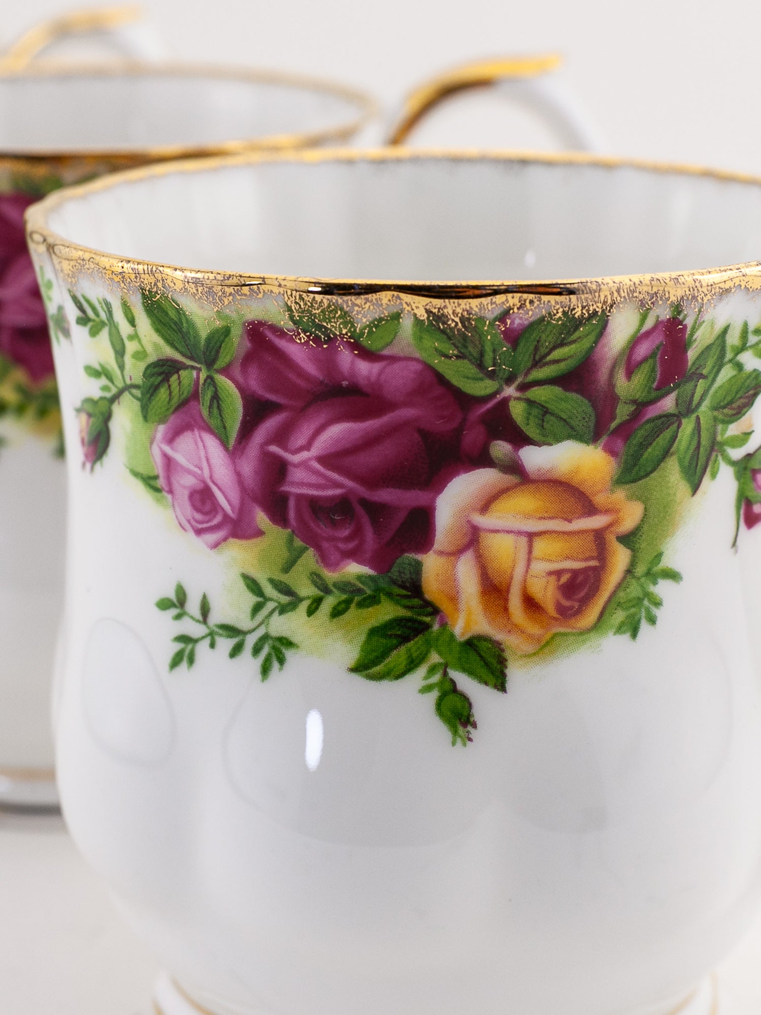 Royal Albert Country Rose Fine Bone China Mug