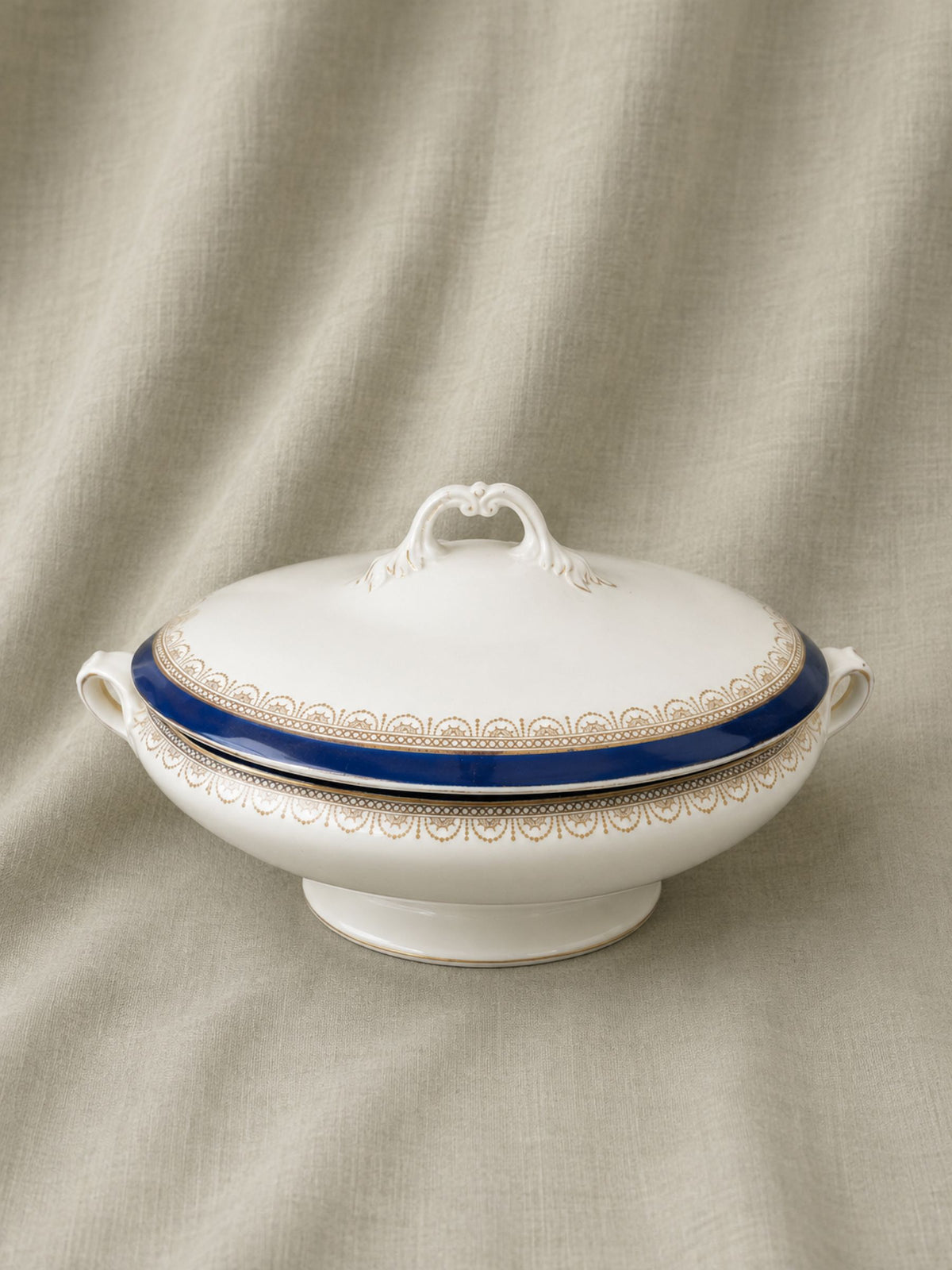 English Lidded Tureen with Cobalt Blue & Gold Decoration, circa 1910