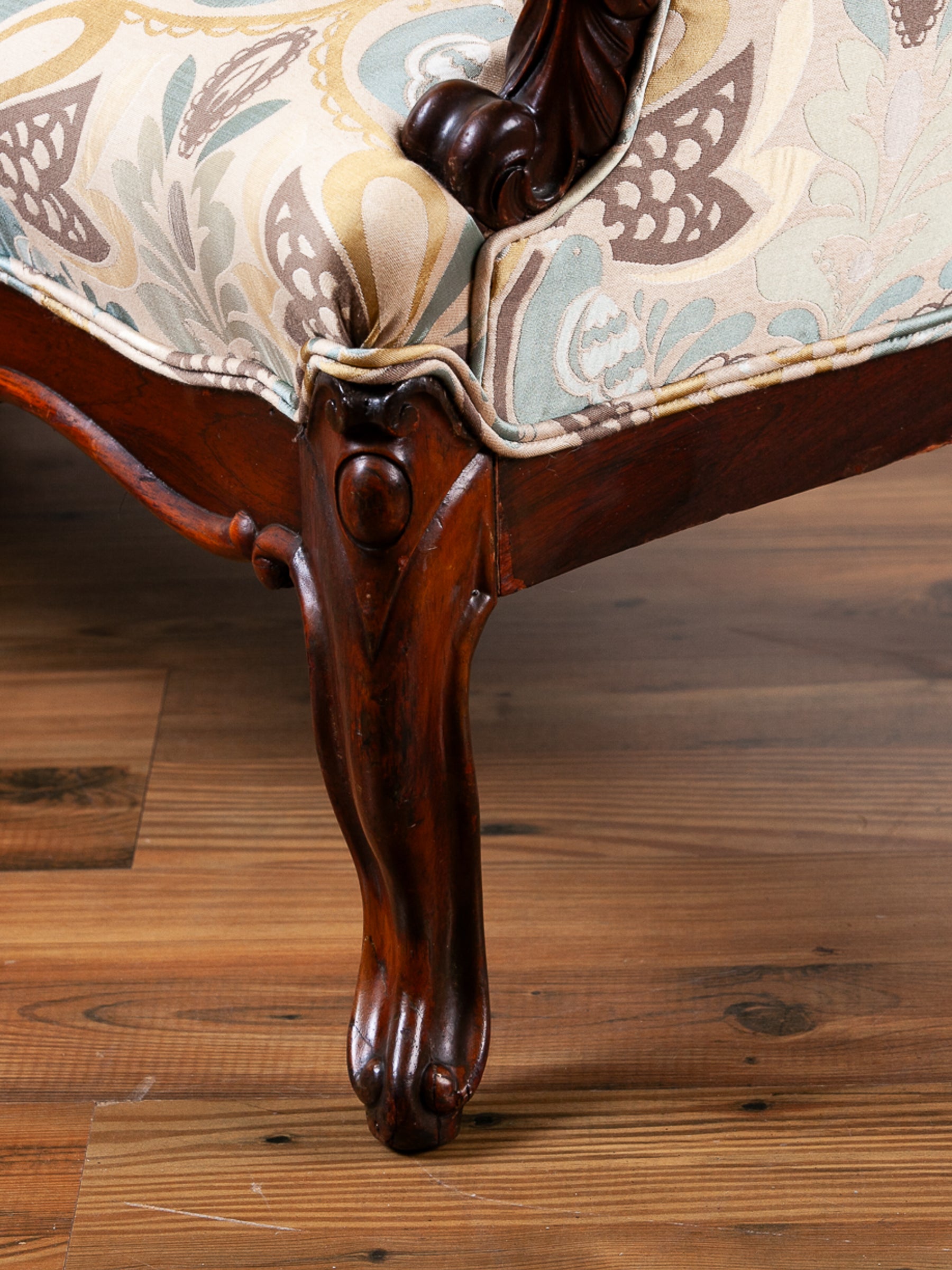 Victorian Rose-Carved Walnut Settee with New Upholstery