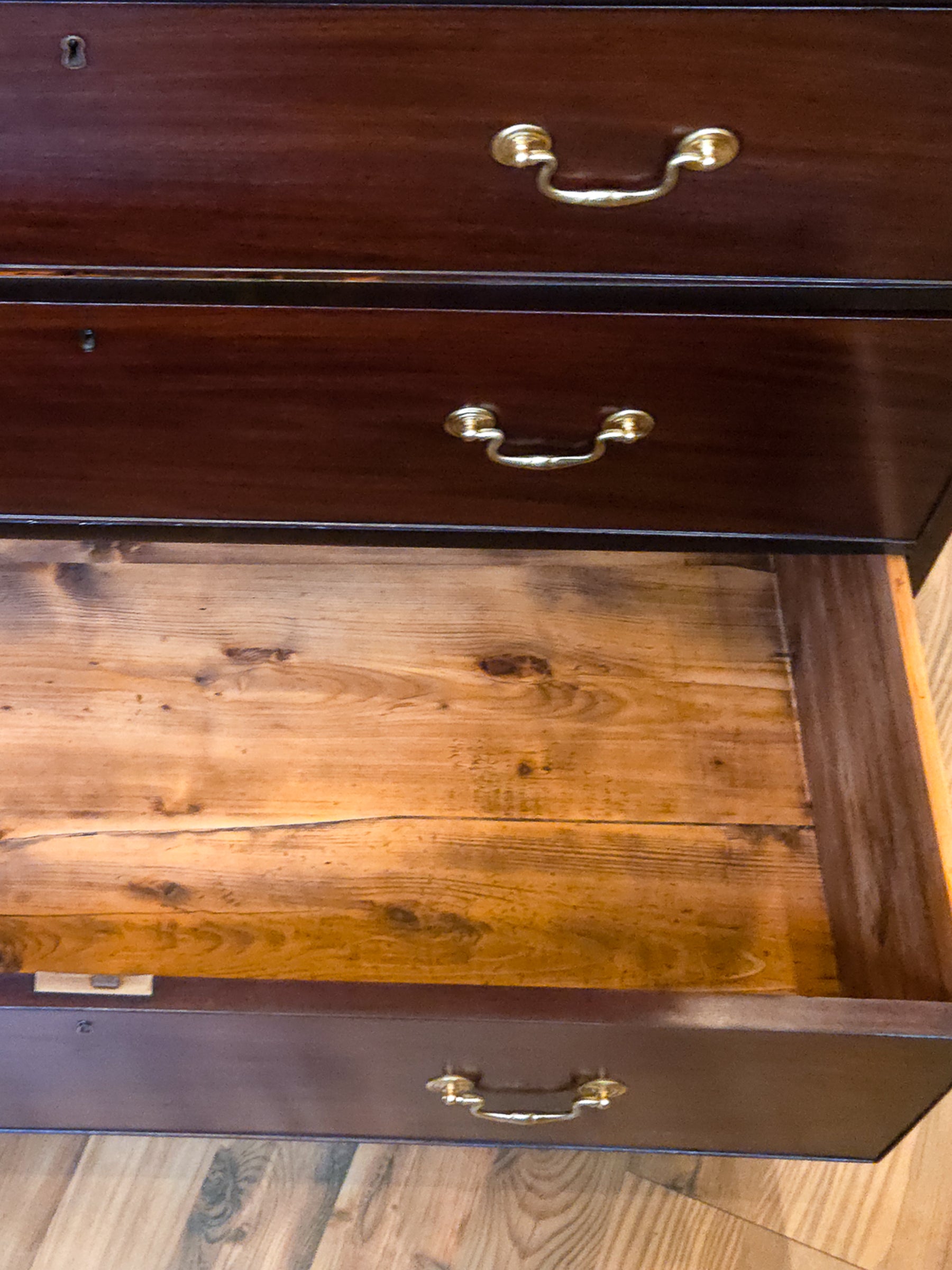 18th Century Georgian Mahogany Chest on Chest