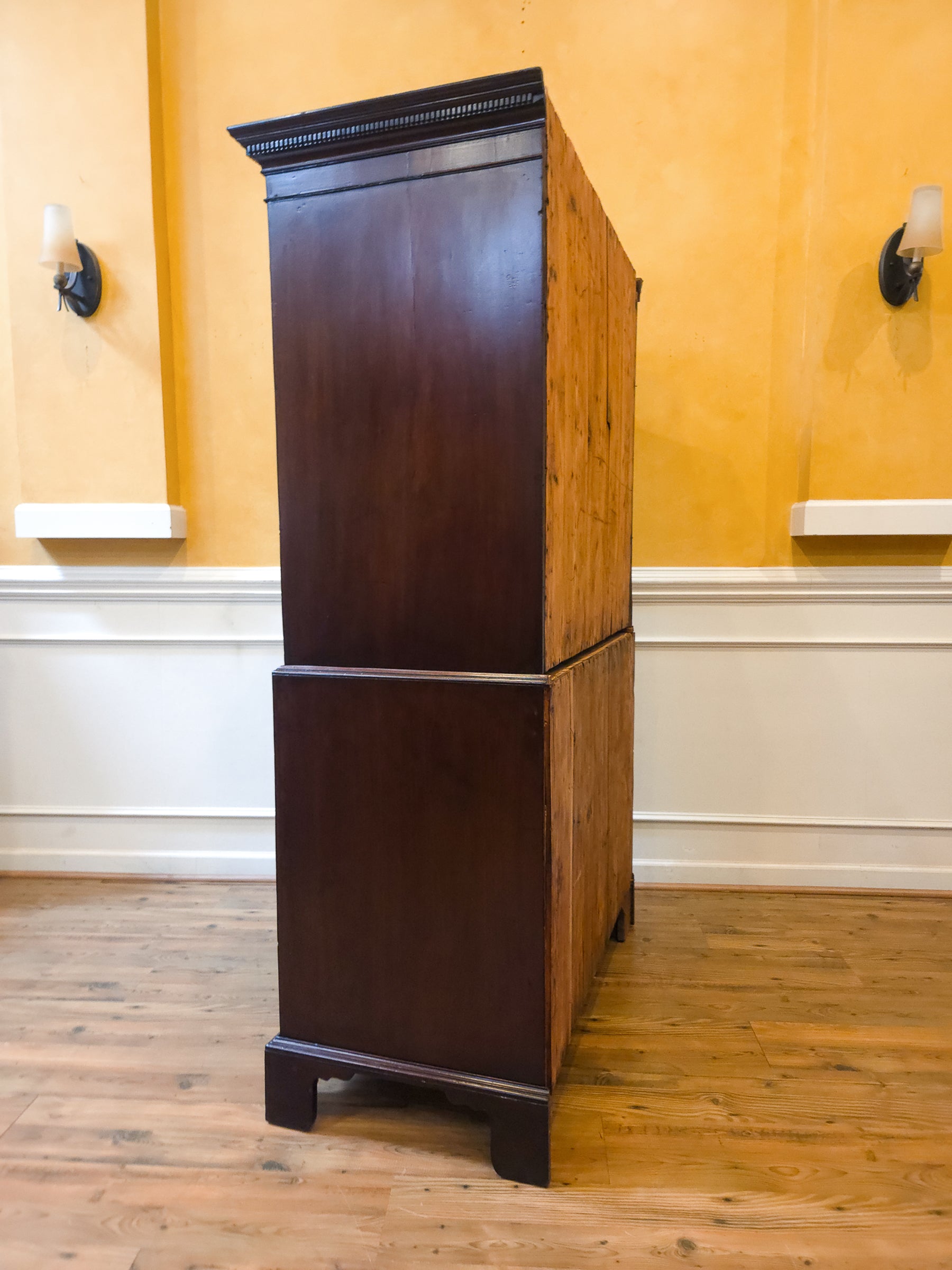 18th Century Georgian Mahogany Chest on Chest