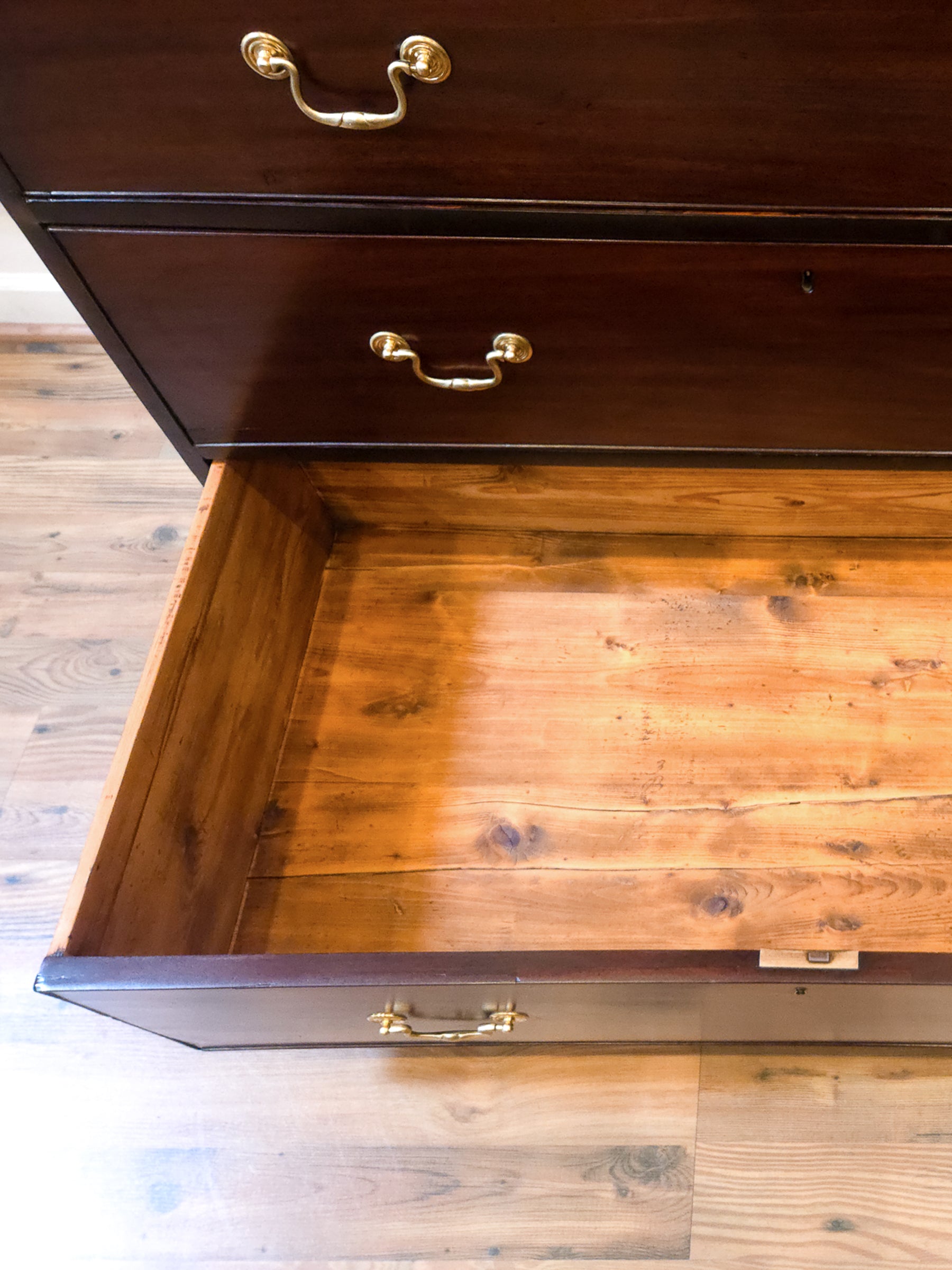 18th Century Georgian Mahogany Chest on Chest