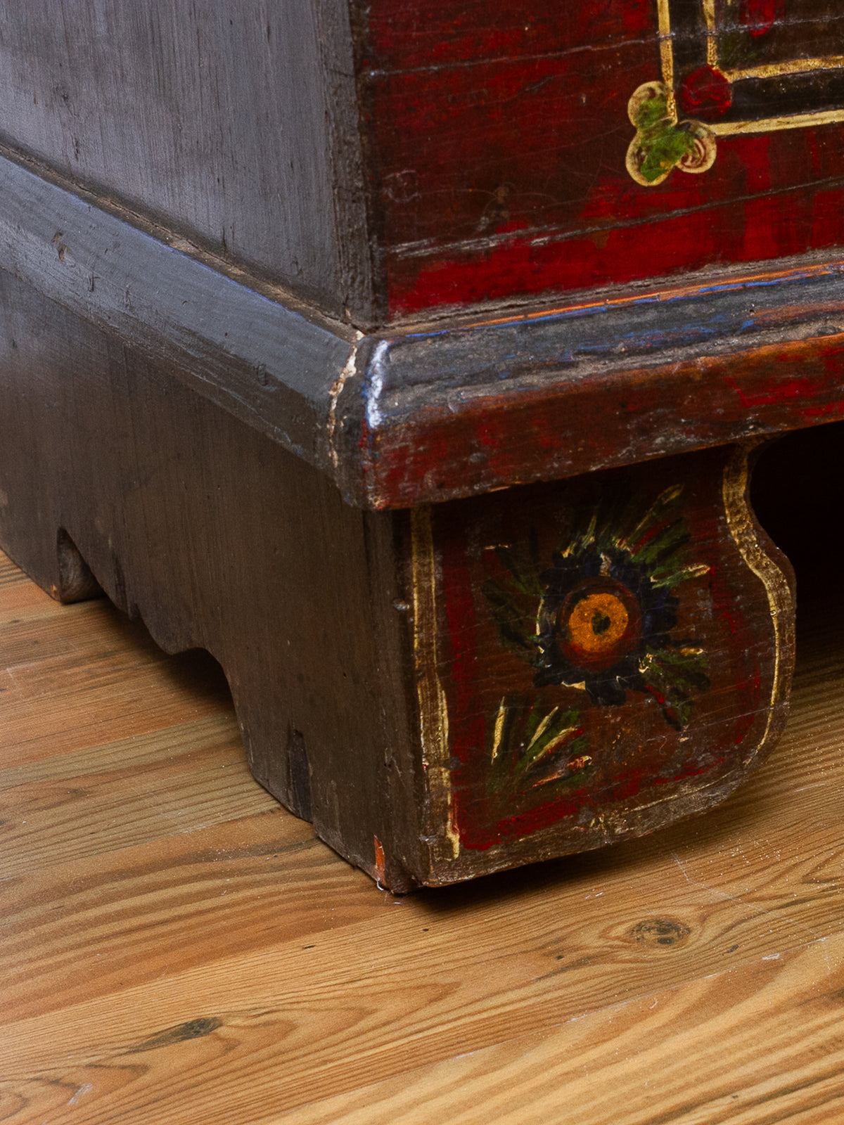 Antique Romanian Hand-Painted Folk Art Trunk, Dated 1927