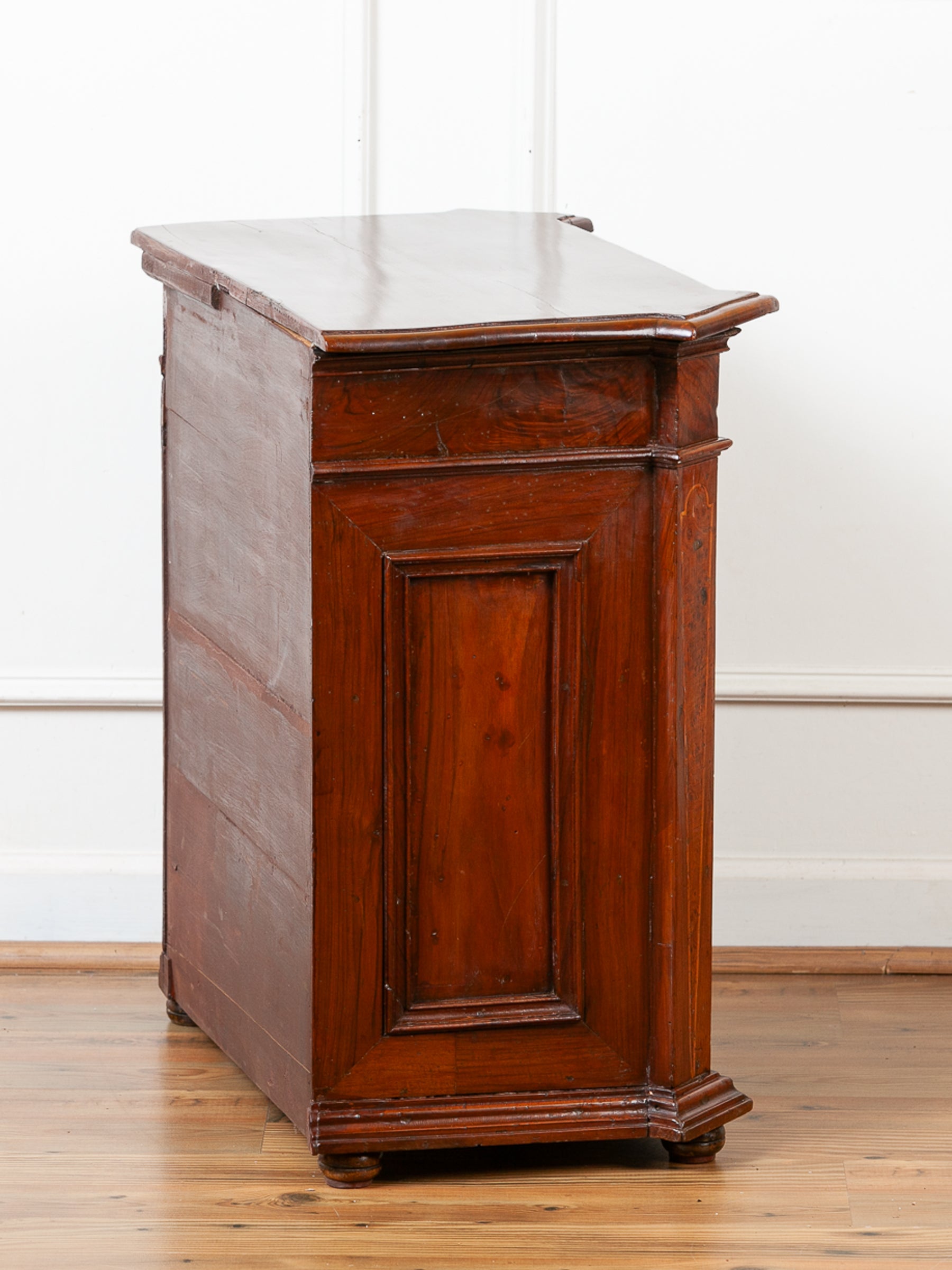 Late 18th Century Georgian Mahogany Small Chest of Drawers Nightstand