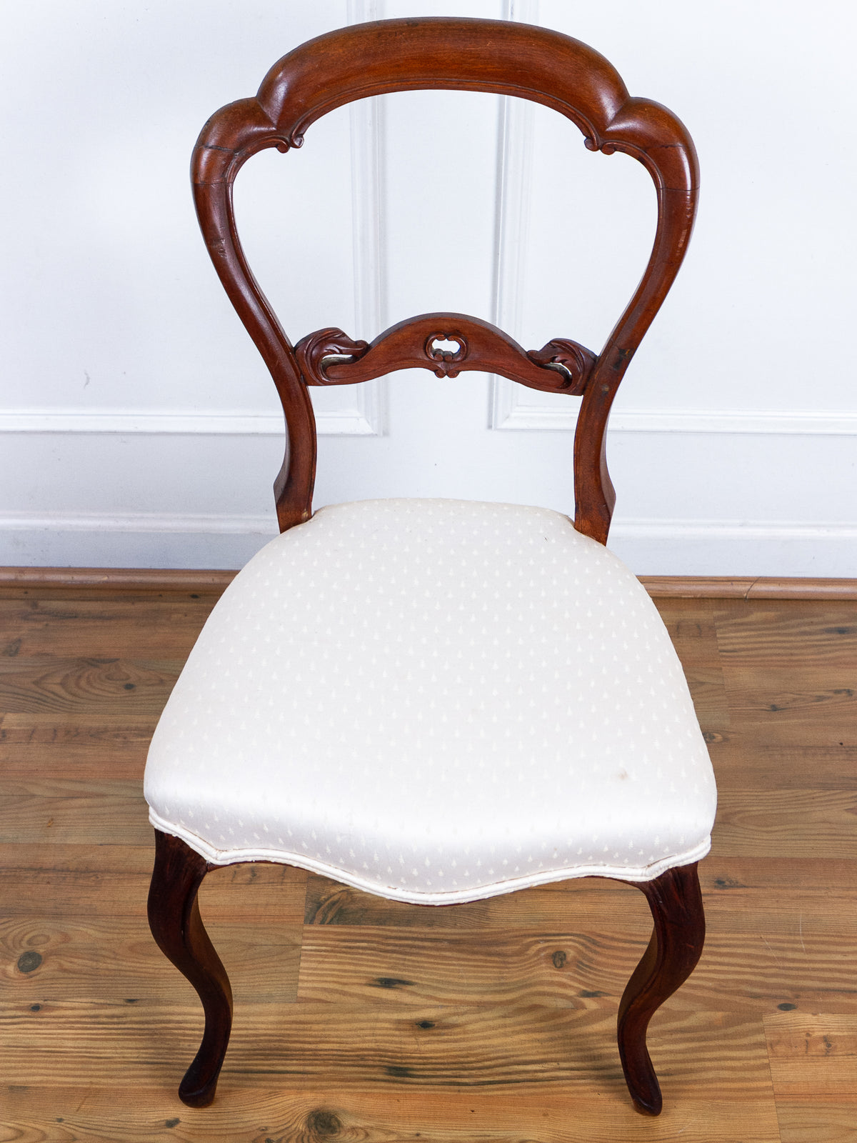 Late 19th Century Carved Mahogany Balloon Back Side Chair