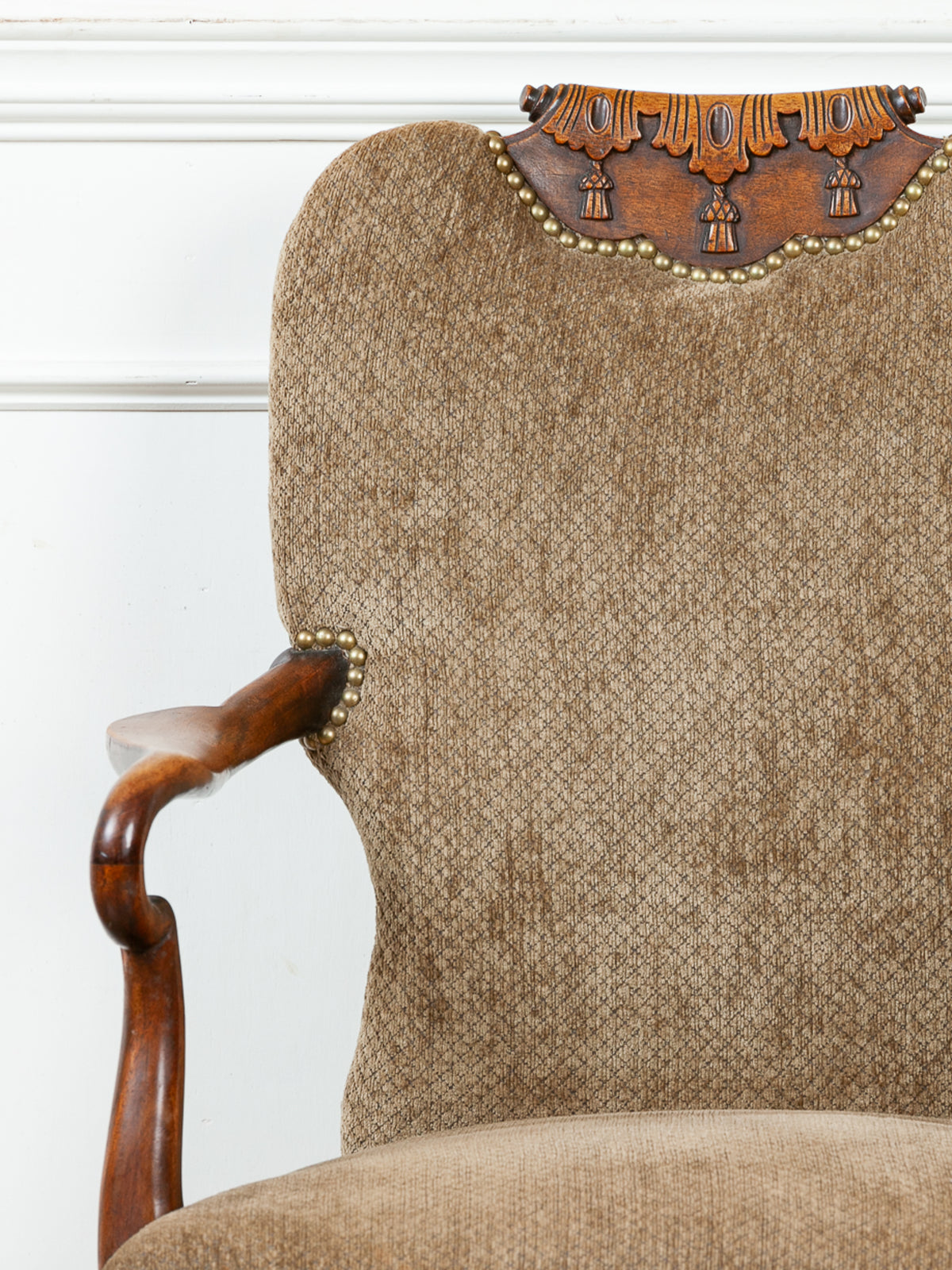 19th Century Victorian Carved Lion Head Armchair with Paw Feet & Shepherd's Crook Arms