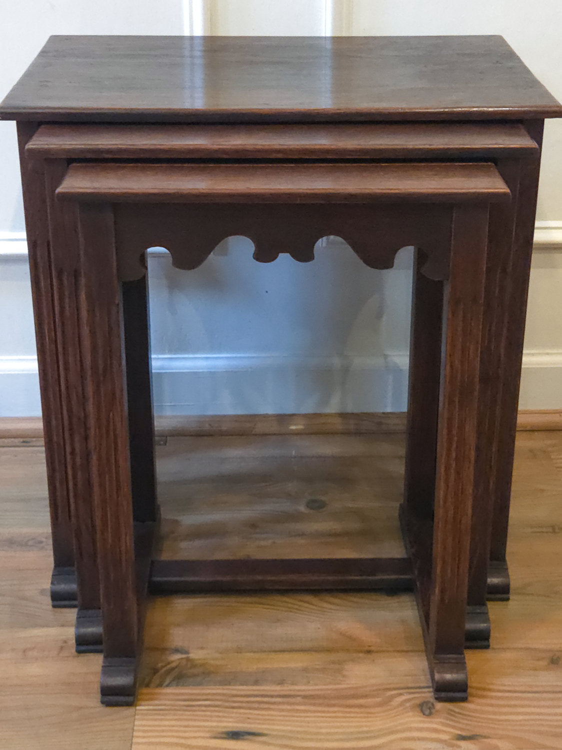Early 20th Century English Oak Nesting Tables — Set of Three