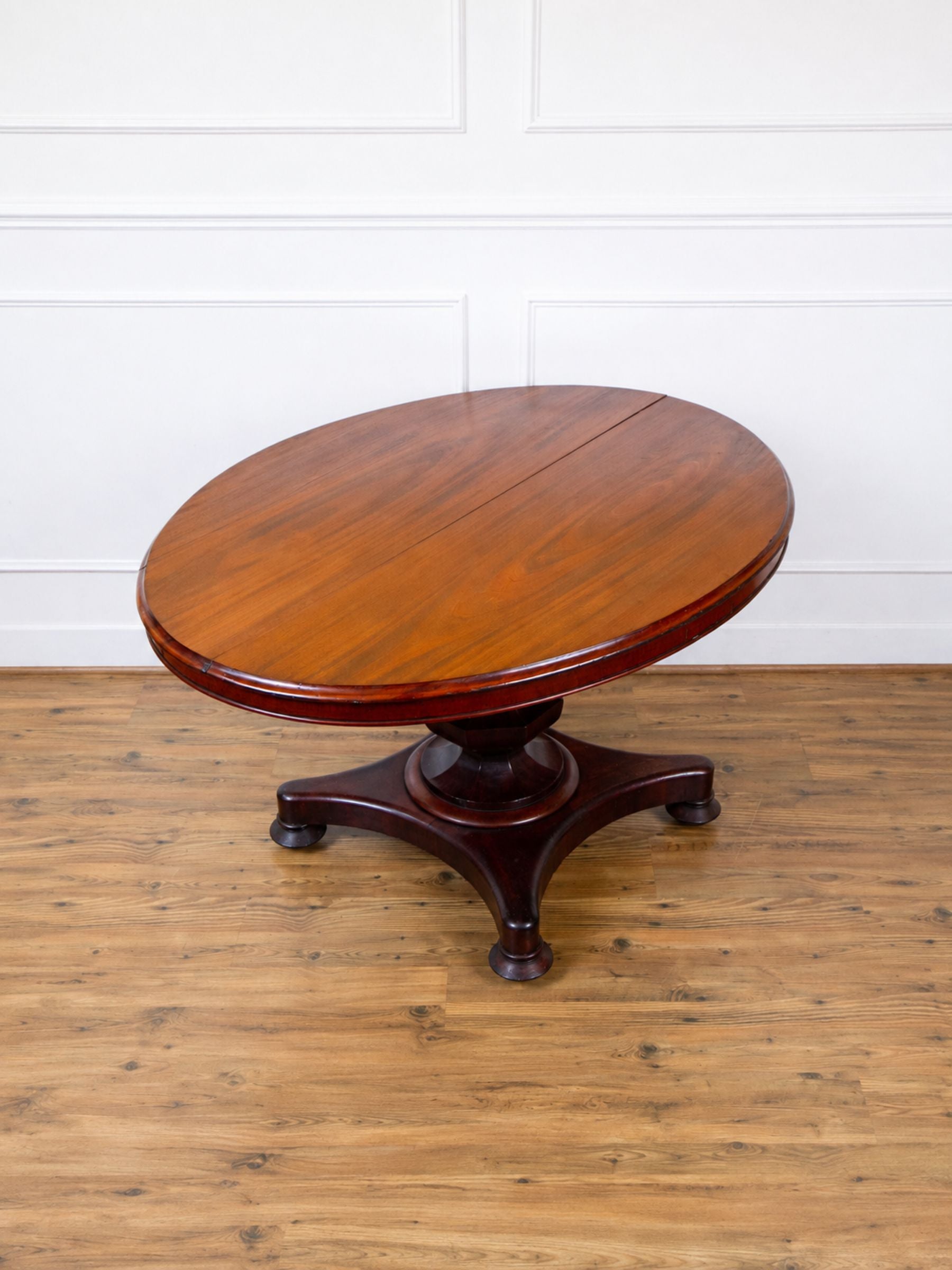 Early Victorian English Mahogany Oval Pedestal Table, Circa 1840