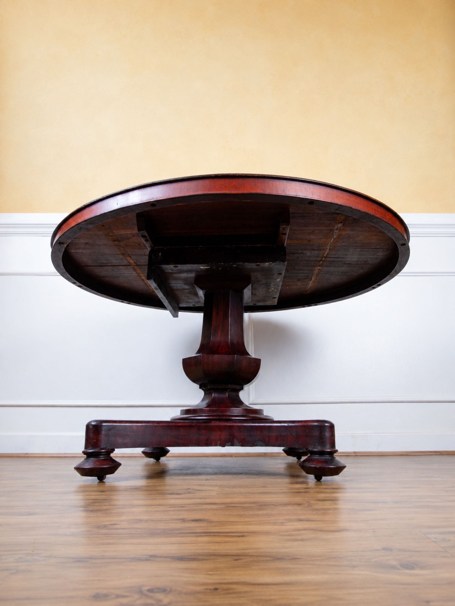 Early Victorian English Mahogany Oval Pedestal Table, Circa 1840