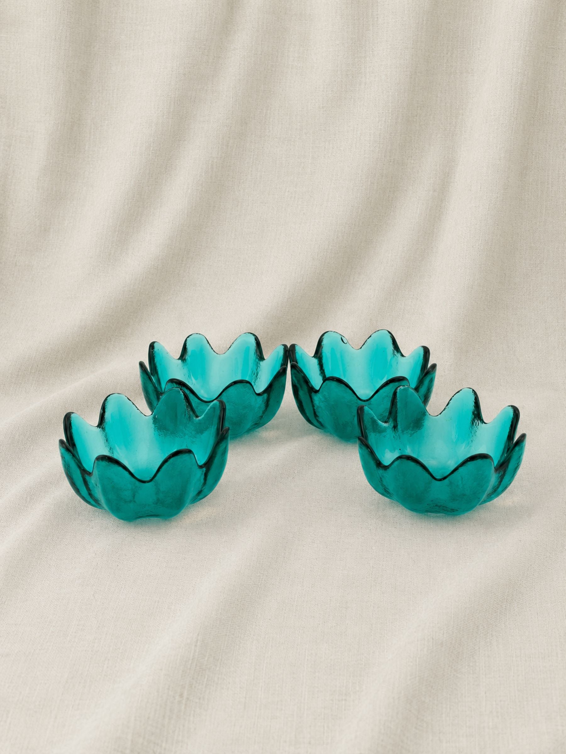 Set of Four Blenko Art Glass Lotus Bowls in Teal, Mid-Century