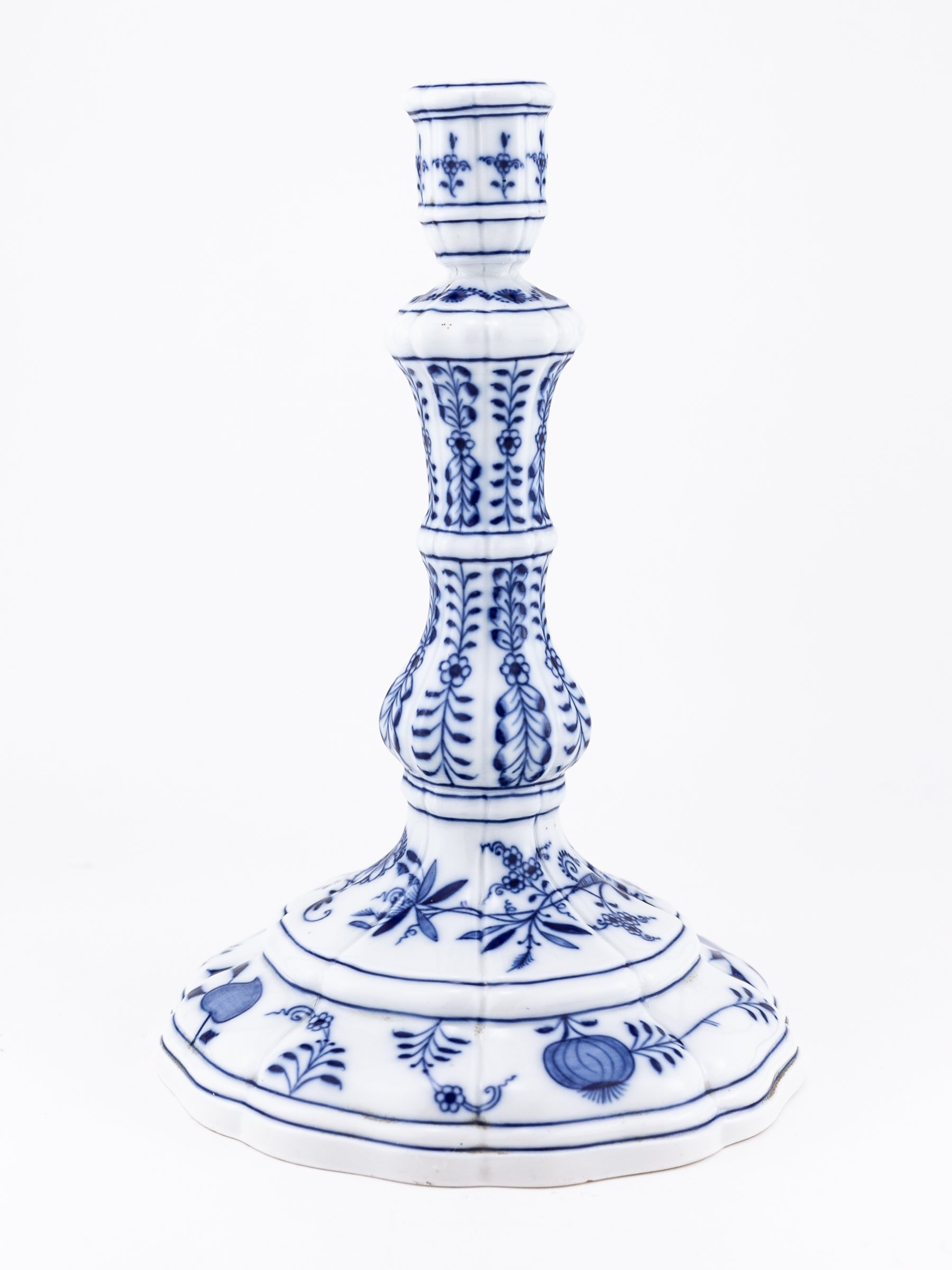 Antique 19th century Meissen Porcelain Blue Onion Pattern Blue and white Candlestick,