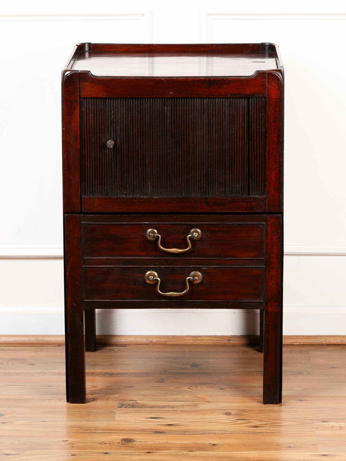Late 18th Century George III Mahogany Tray Top Commode