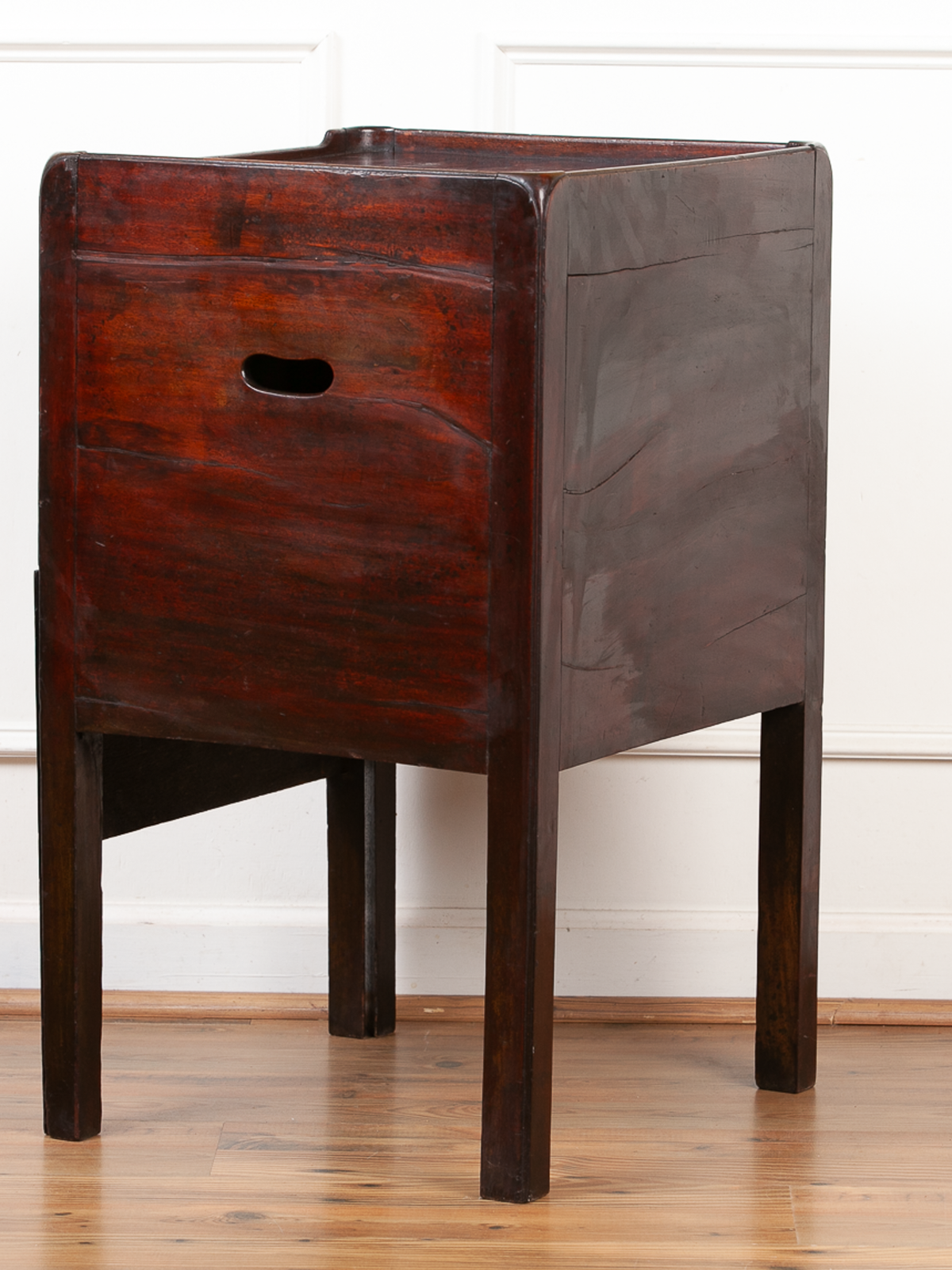 Late 18th Century George III Mahogany Tray Top Commode