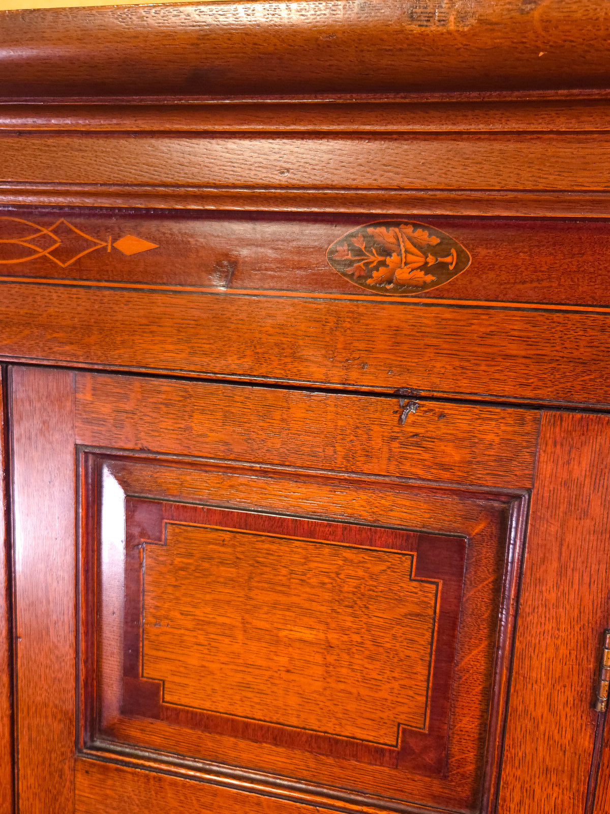Antique English Georgian Oak Corner Cabinet Circa 1800 with Marquetry Inlay & Mahogany Crossbanding