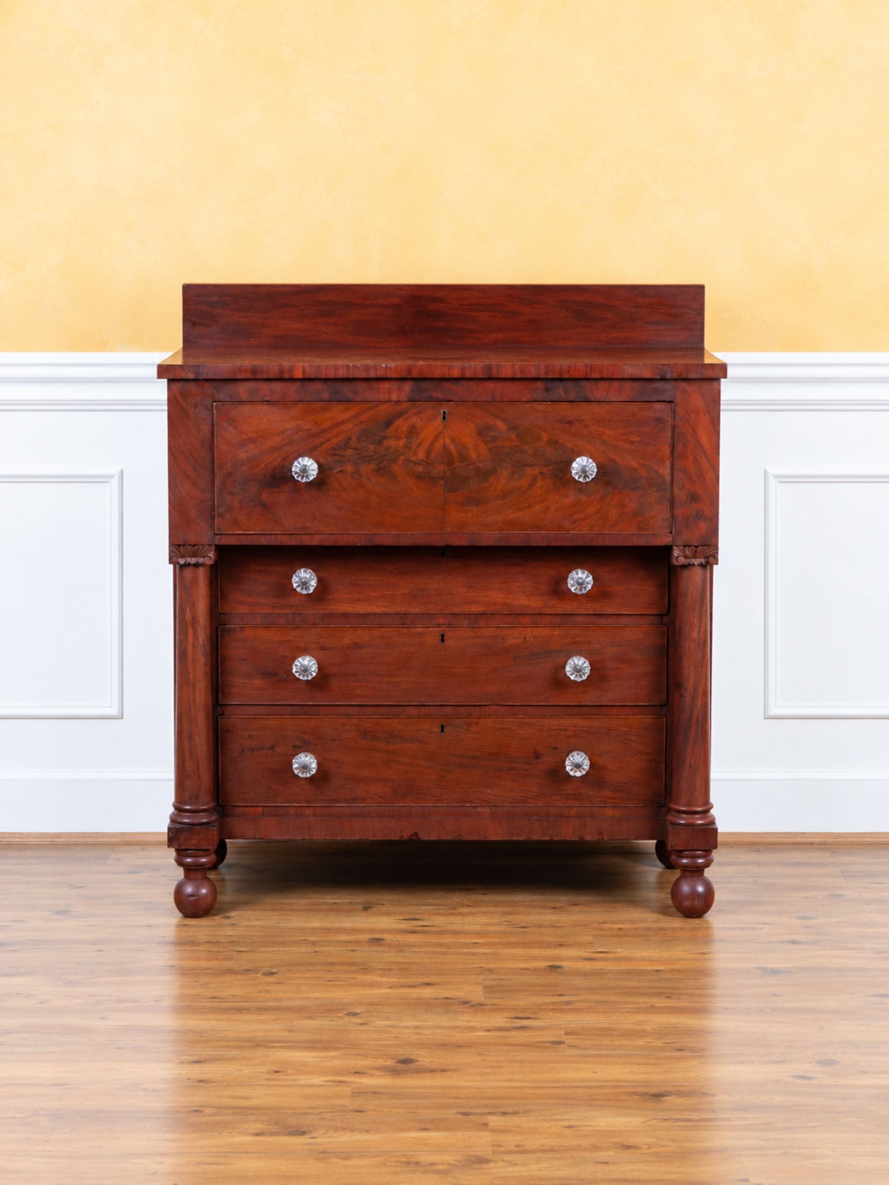 Antique Early 19th Century American Empire Flame Mahogany Chest of Drawers Dresser.