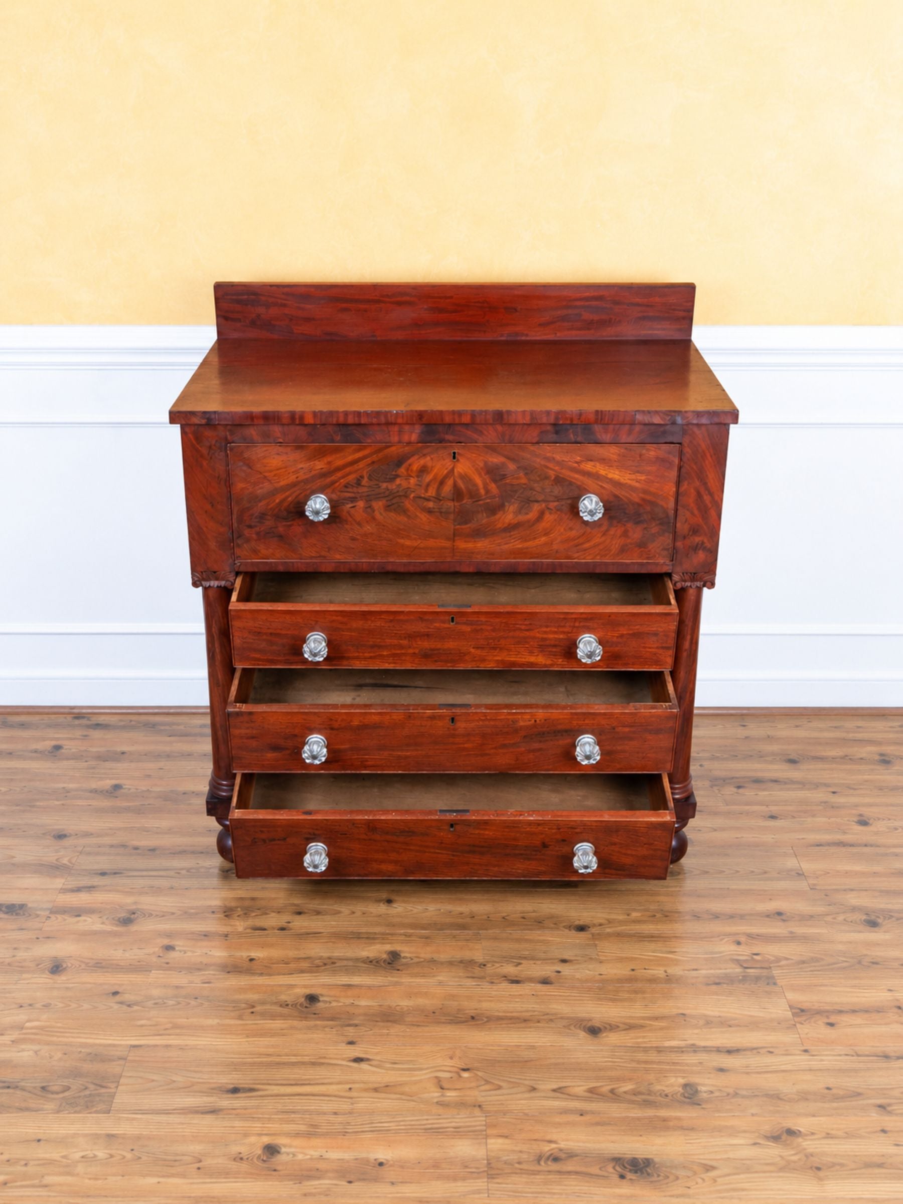 Antique Early 19th Century American Empire Flame Mahogany Chest of Drawers Dresser.