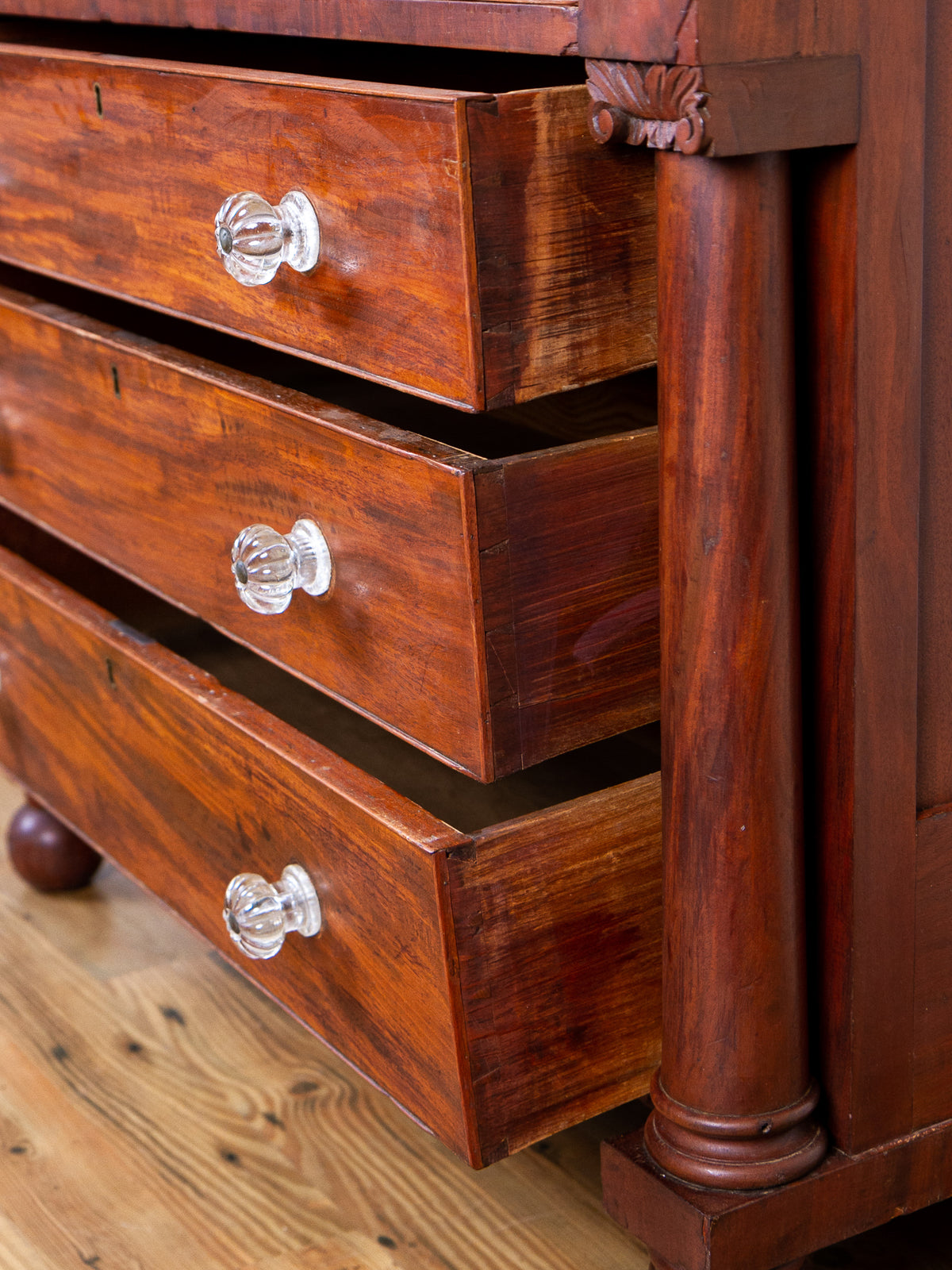 Antique Early 19th Century American Empire Flame Mahogany Chest of Drawers Dresser.
