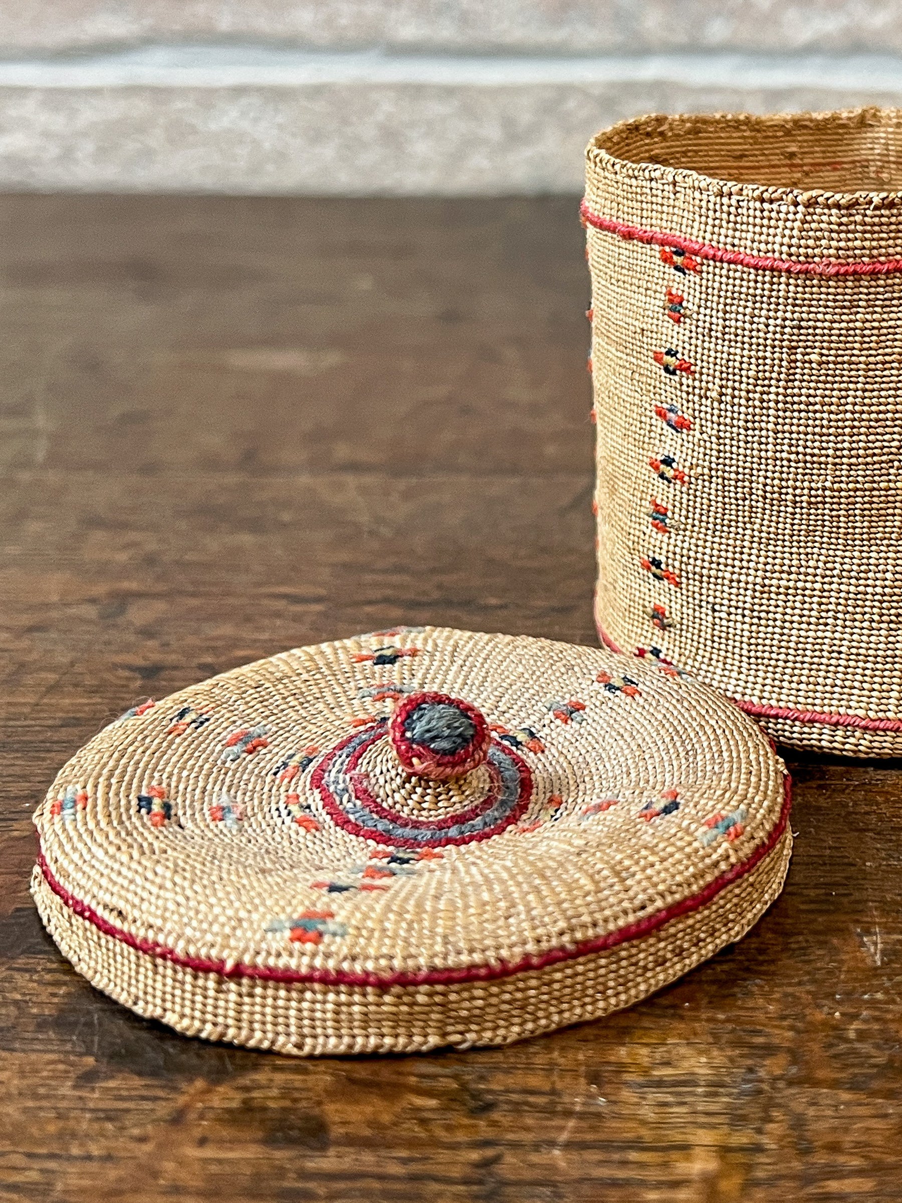 Antique Aleut Split Grass Lidded Basket, Aleutian Islands Alaska