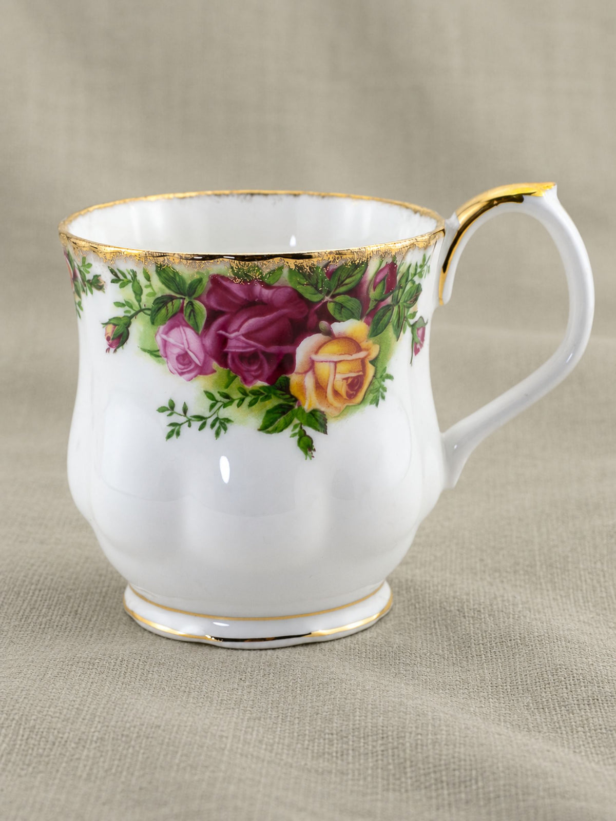 Royal Albert Country Rose Fine Bone China Mug