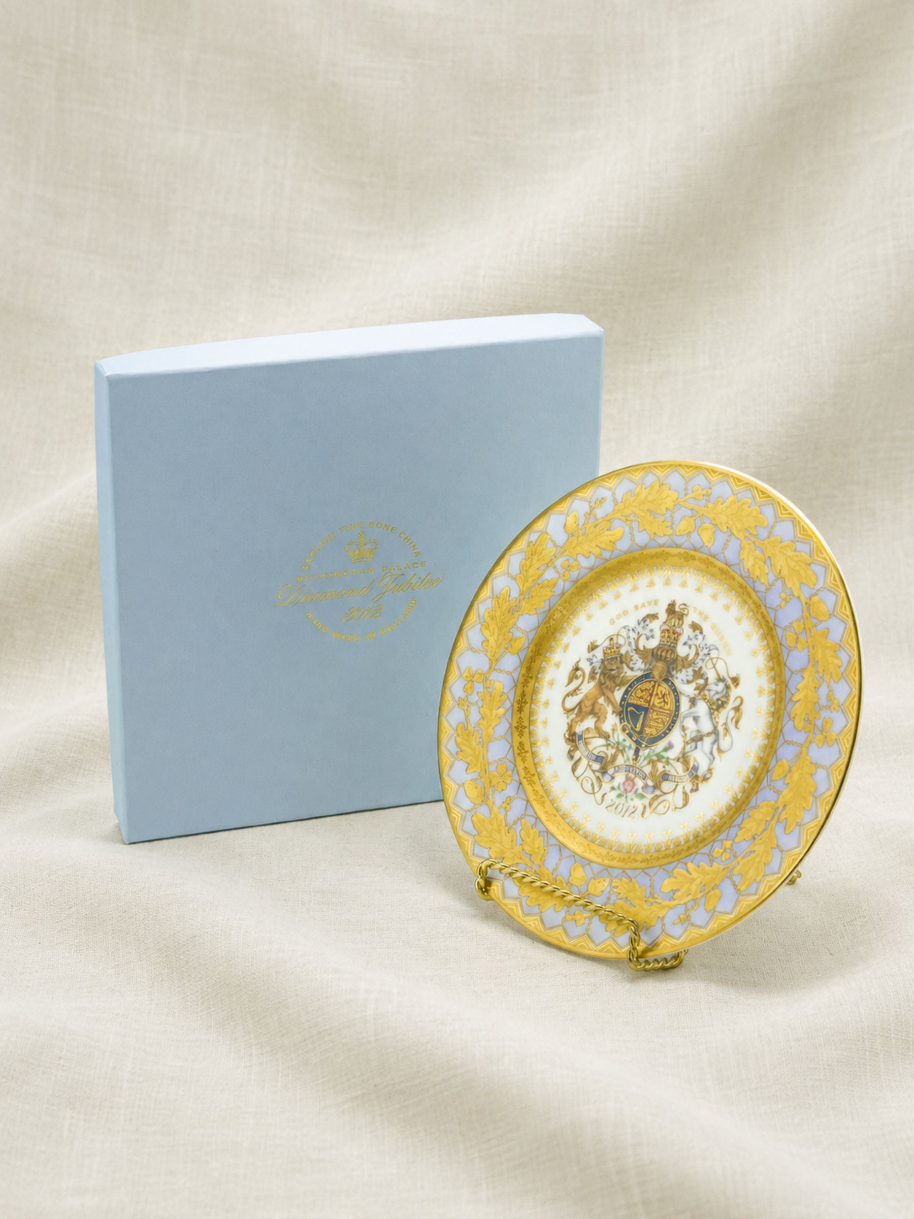 English Royal Collection Queen Elizabeth II Diamond Jubilee Porcelain Commemorative Plate
