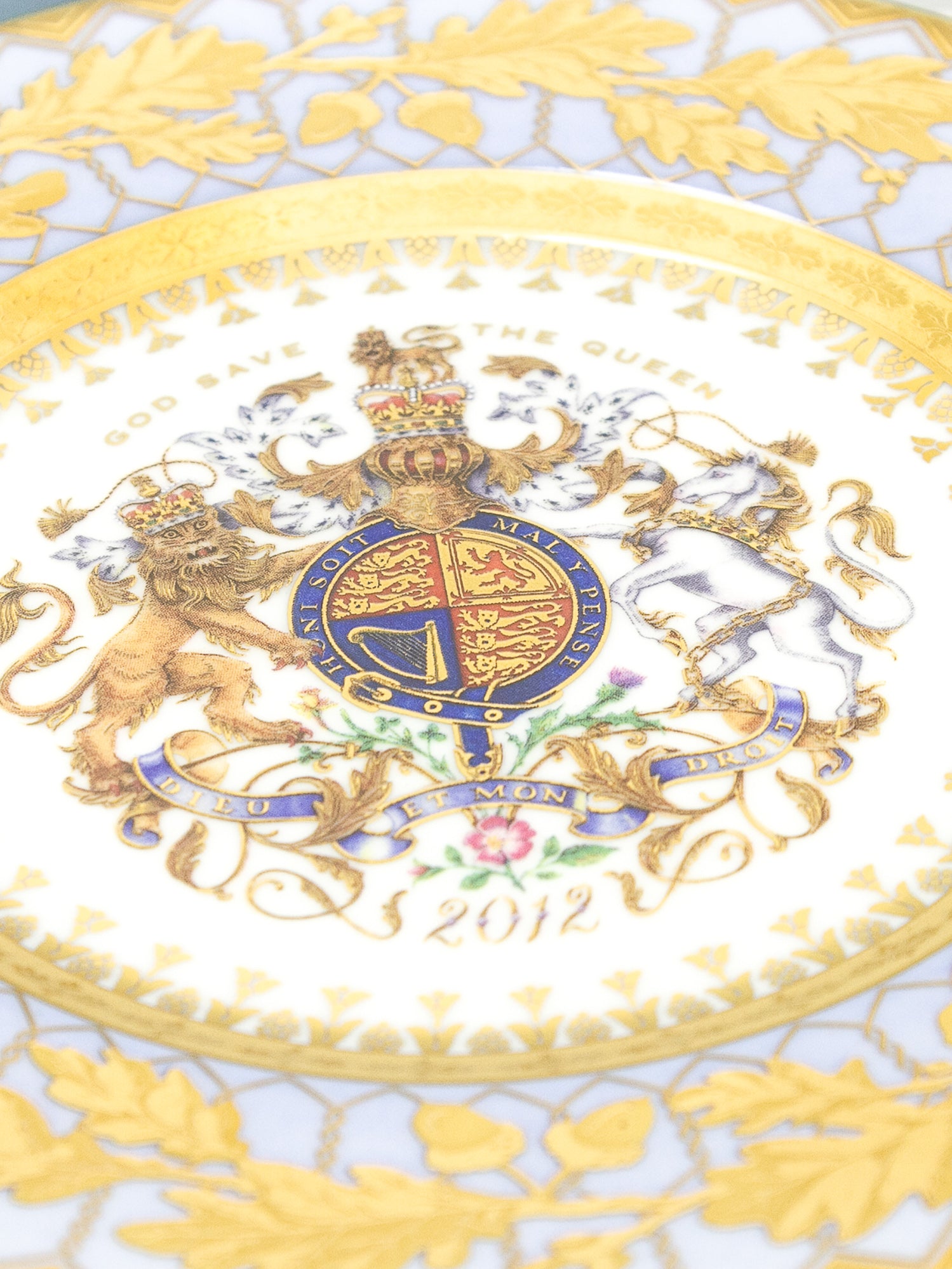 English Royal Collection Queen Elizabeth II Diamond Jubilee Porcelain Commemorative Plate
