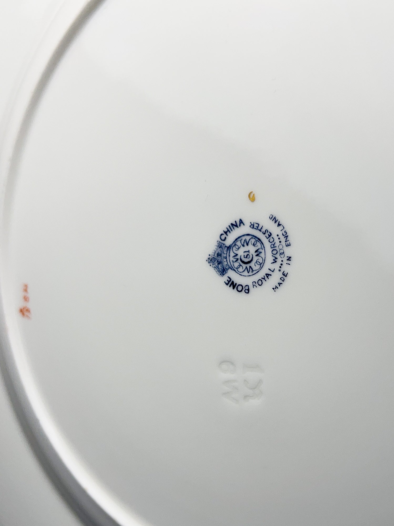 Set of 11 Royal Worcester Dinner Plates with Cobalt Blue & Gold Border, Circa 1939