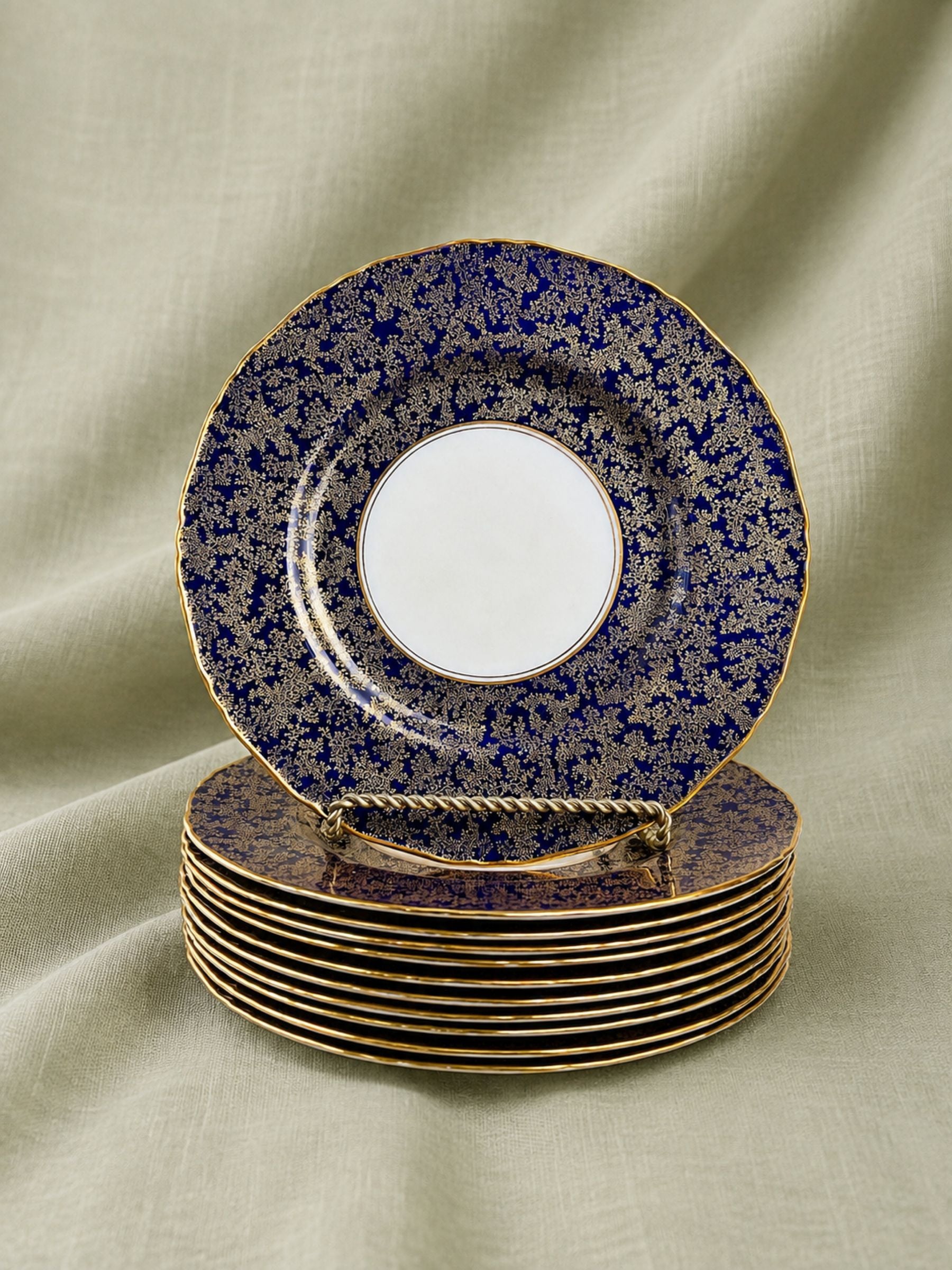 Set of 11 Royal Worcester Dinner Plates with Cobalt Blue & Gold Border, Circa 1939