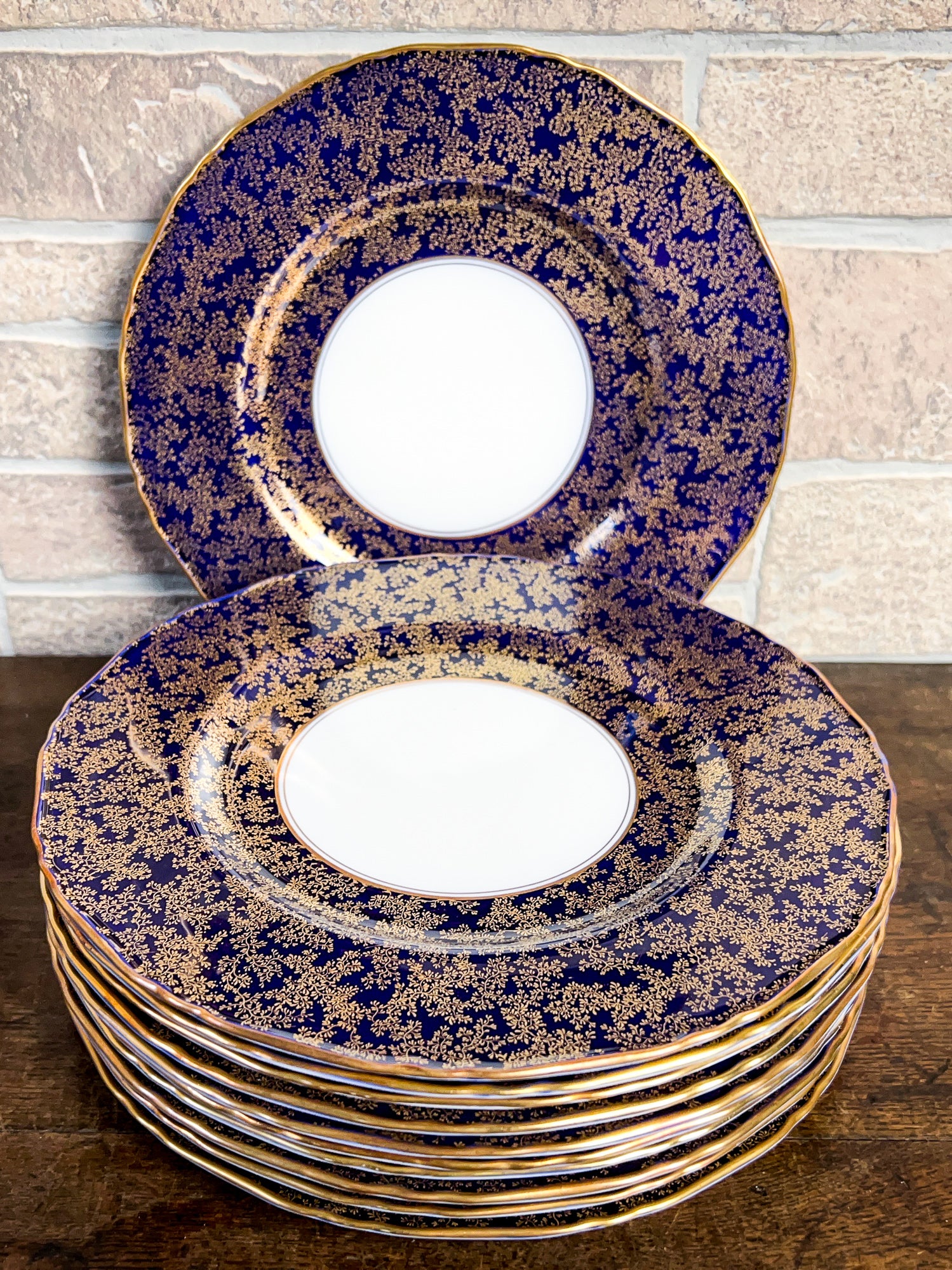 Set of 11 Royal Worcester Dinner Plates with Cobalt Blue & Gold Border, Circa 1939