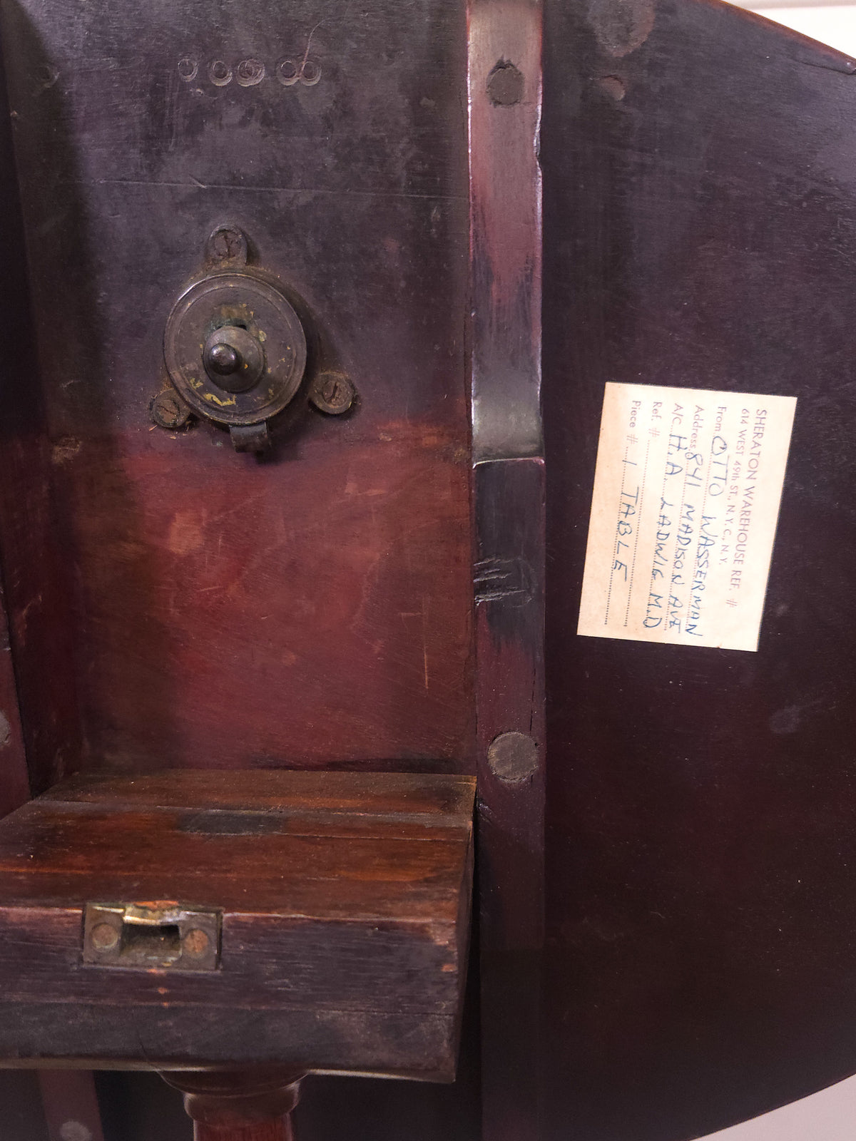 Late 18th Century English Georgian Solid Oak Oval Tilt-Top Table – Otto Wasserman Provenance