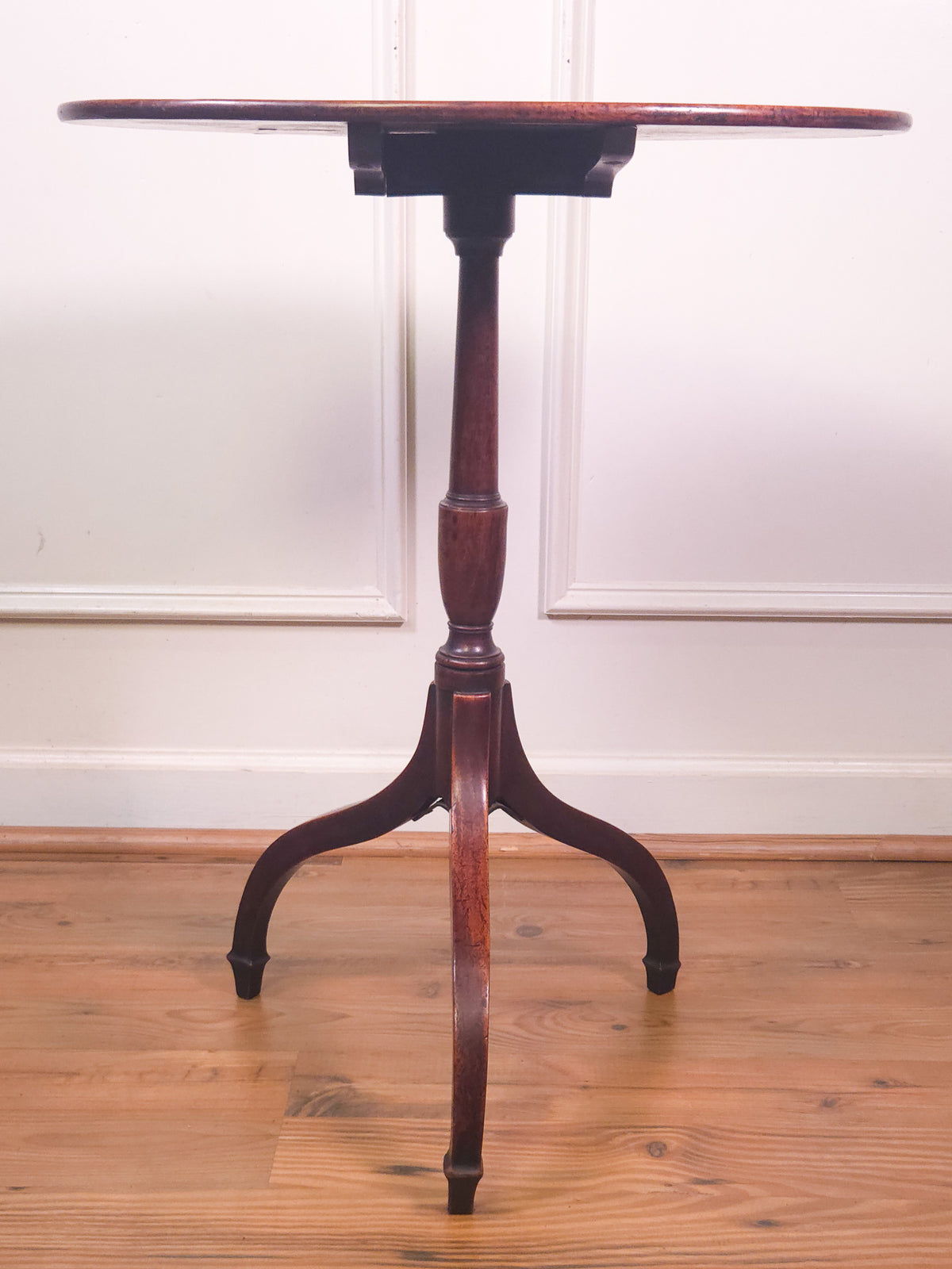 Late 18th Century English Georgian Solid Oak Oval Tilt-Top Table – Otto Wasserman Provenance