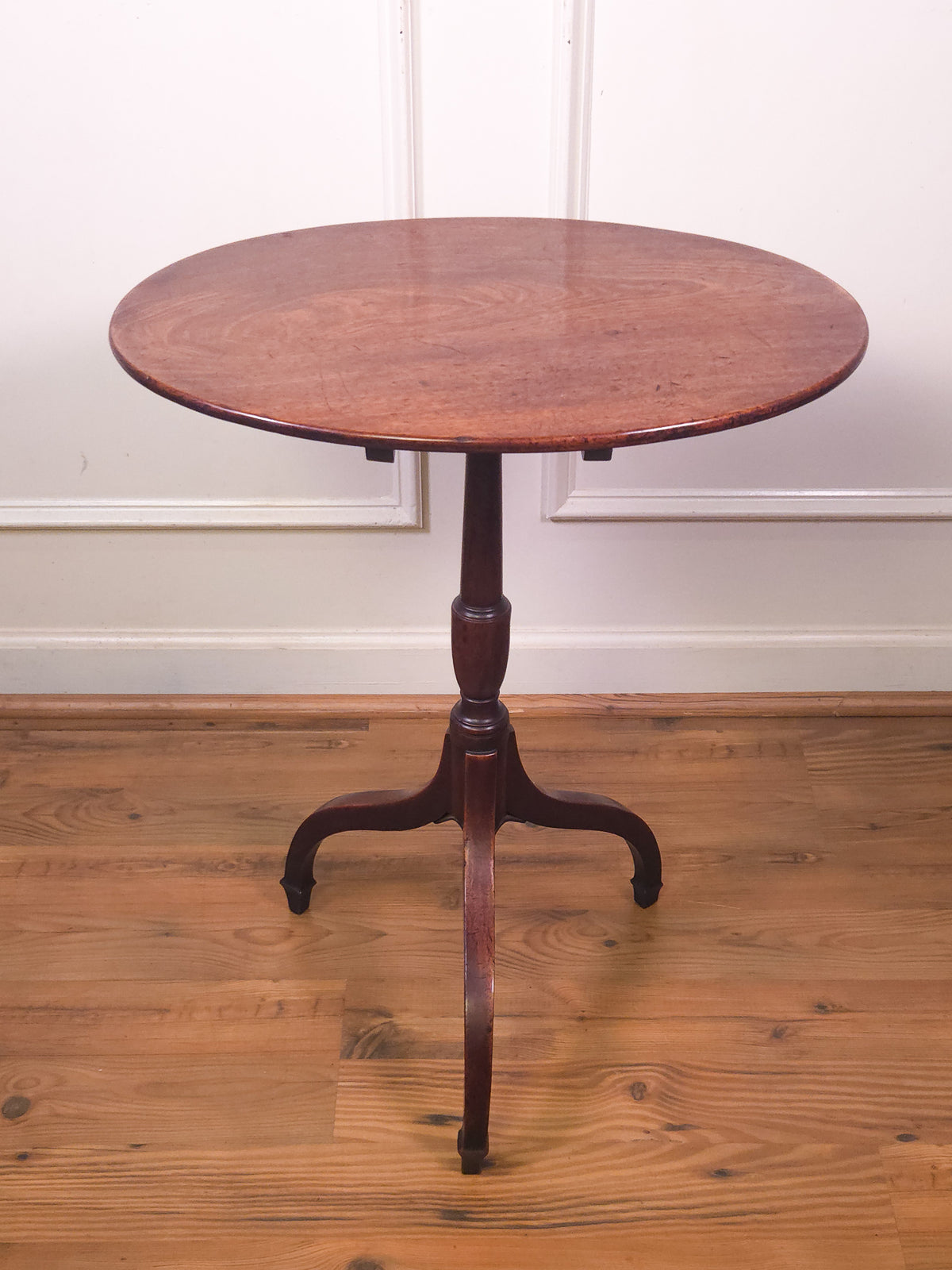 Late 18th Century English Georgian Solid Oak Oval Tilt-Top Table – Otto Wasserman Provenance