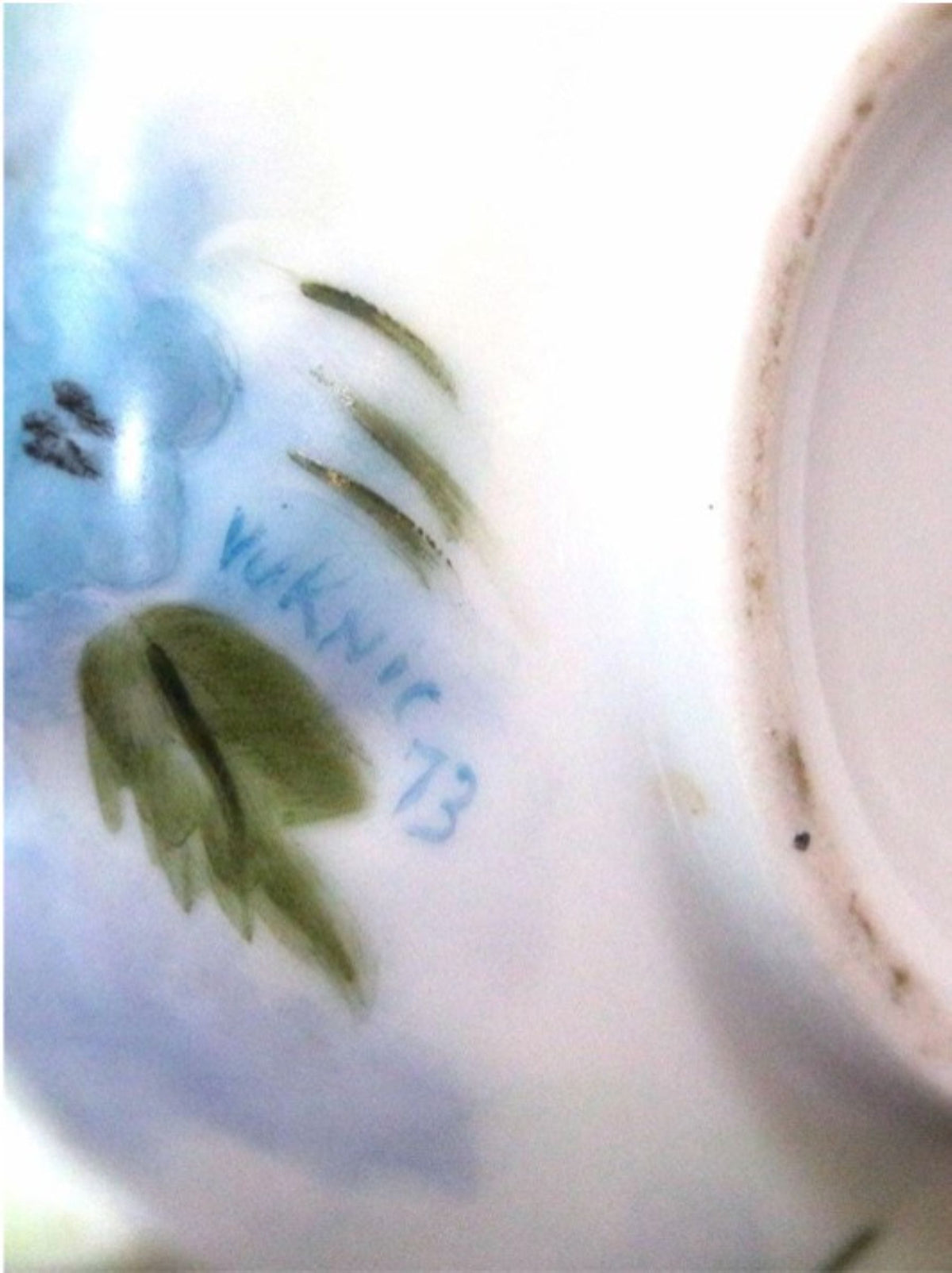 Hand-Painted Porcelain Three-Piece Tea Set with Floral Decoration