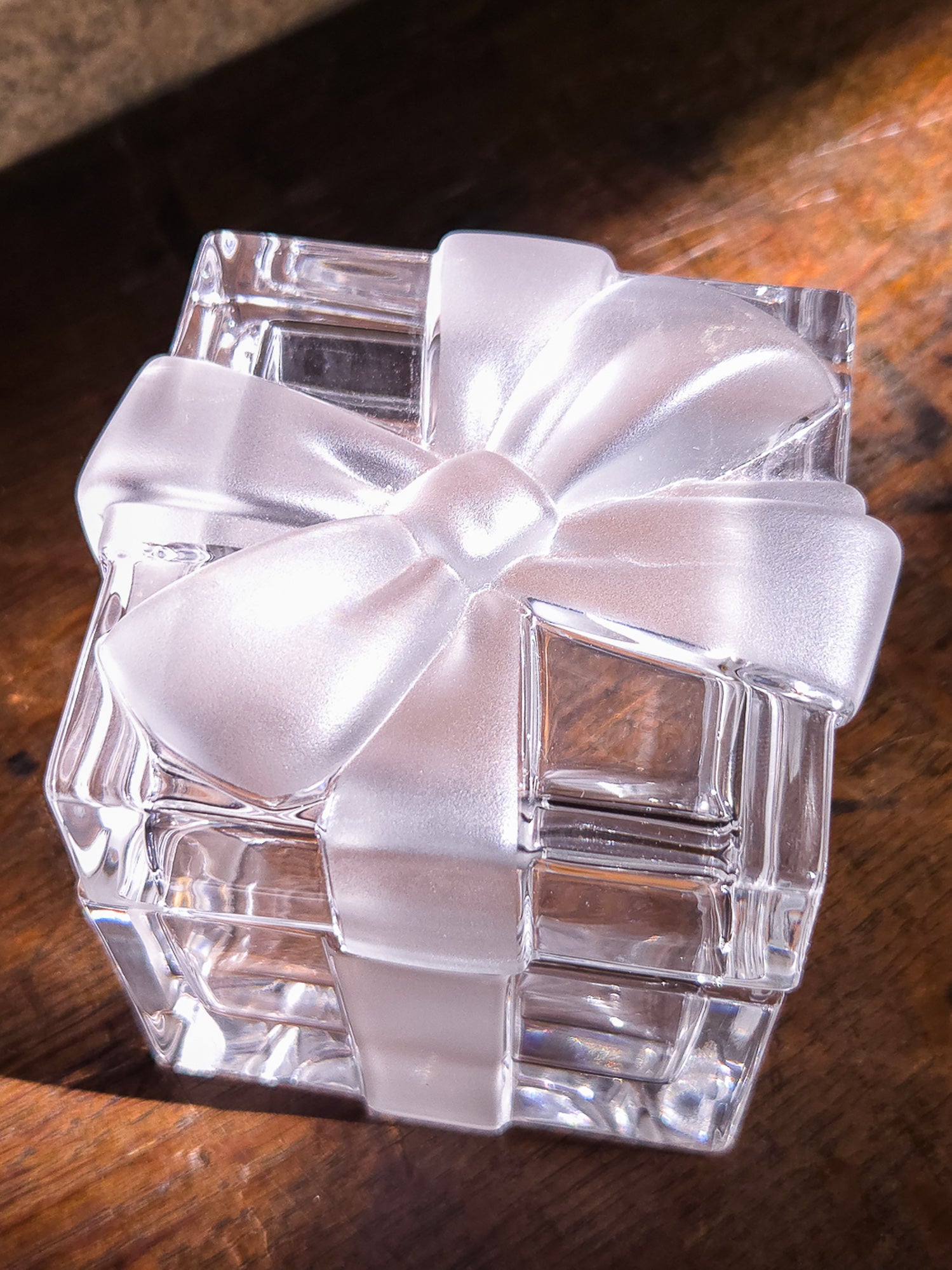 Vintage Tiffany Crystal Gift Design Trinket Box