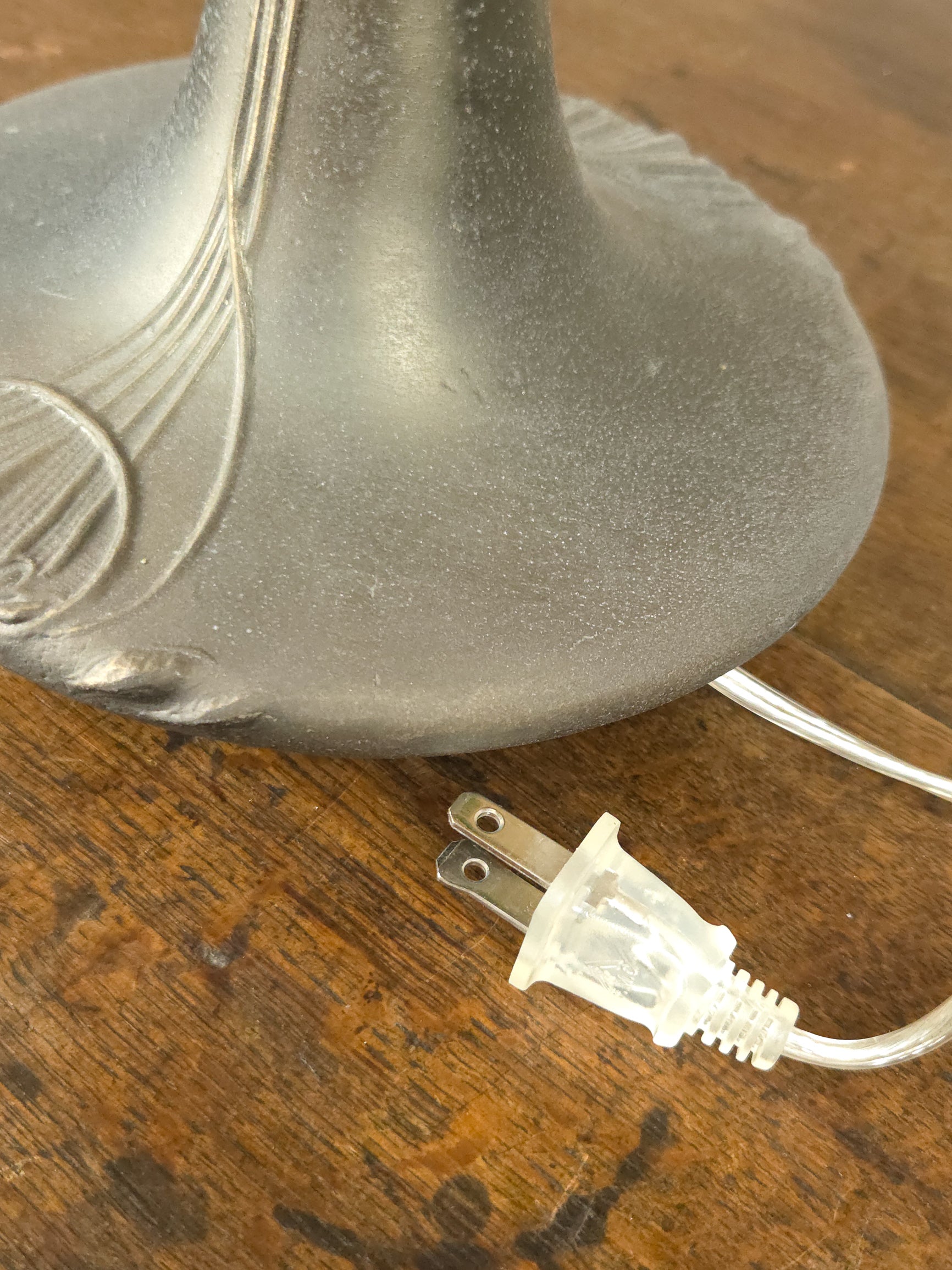 Art Nouveau Leaded Slag Glass Floral Table Lamp