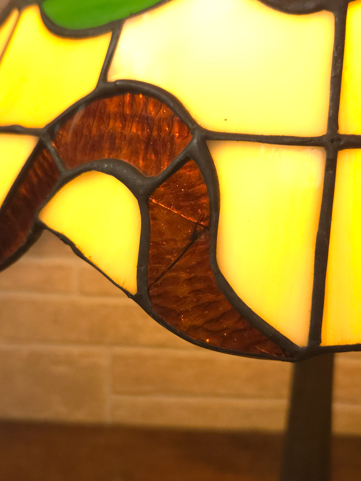 Art Nouveau Leaded Slag Glass Floral Table Lamp