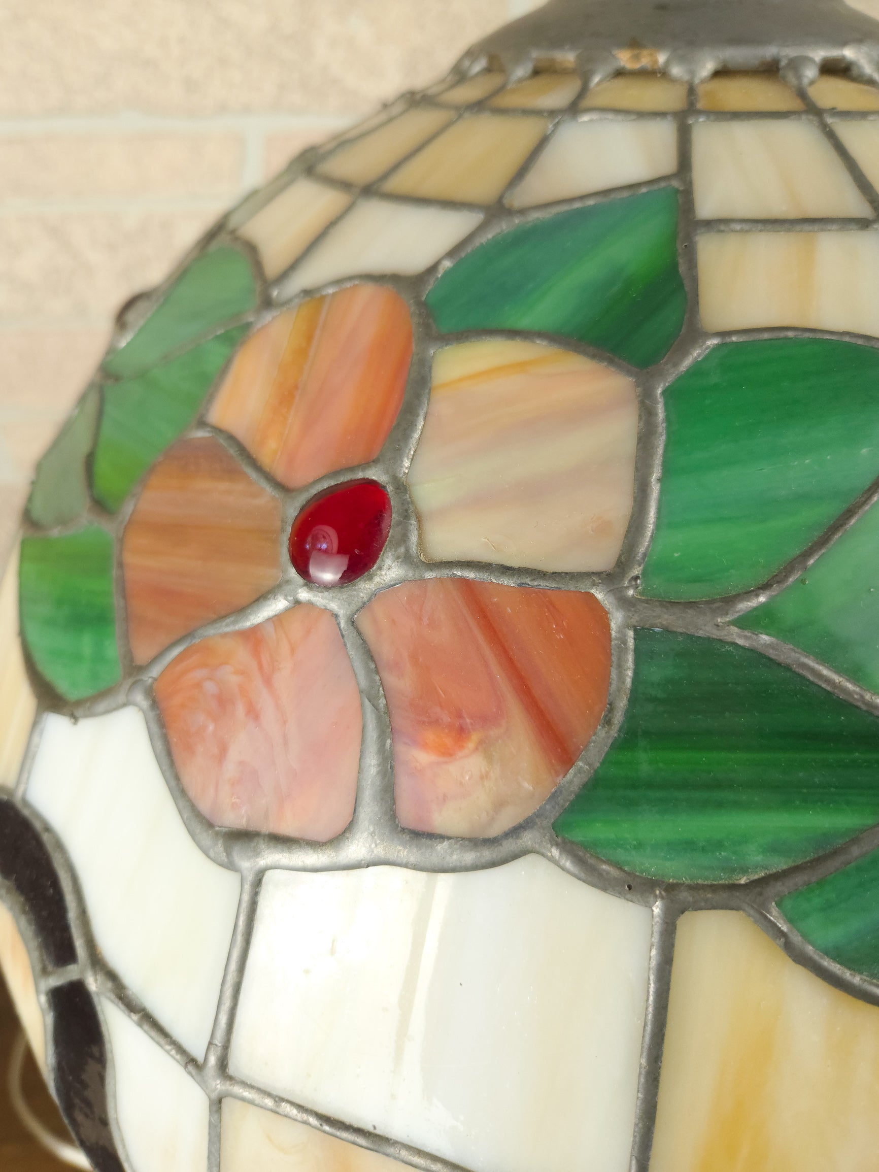 Art Nouveau Leaded Slag Glass Floral Table Lamp