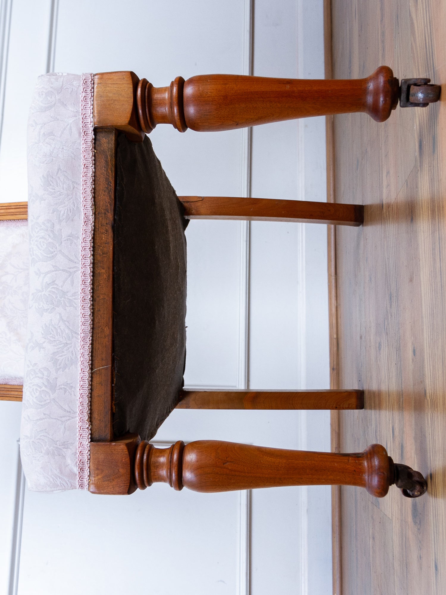 Set of Four Antique Victorian Renaissance Revival Walnut Dining Chairs, Circa 1890